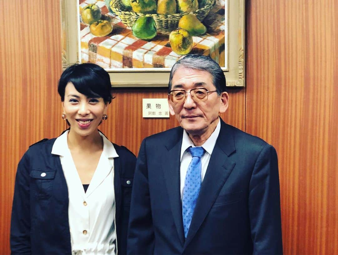LOVEさんのインスタグラム写真 - (LOVEInstagram)「♪ #SOMABLUE 〜♪😊 相馬市副市長佐藤さんに会えた！ 「8年経ってなおありがとうございます」とこれまで #今日ここライブ を通して相馬の復興に心を寄せてくれたみなさまにもお言葉いただきましたので、ここに伝書鳩します🕊 企画政策課の渡邉さんもナイススマイル。  去年から共催してくれてる教育委員会、教育長にも会えた！  みなさん、「子どもたちのために」ってさらっと普通の会話で出てくる。トーンまでうまく伝えられなくて申し訳ないですが、本心なんだなーとふとした瞬間で思うのです。ステキな大人はたくさんいるのだと元子どもとして私も嬉しくなるのです🎉」5月17日 12時21分 - loveyanen_official