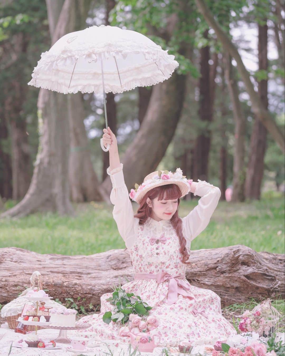 青木美沙子さんのインスタグラム写真 - (青木美沙子Instagram)「春らしい気分の日💓 オシャレピクニック楽しかった💓」5月17日 13時43分 - misakoaoki