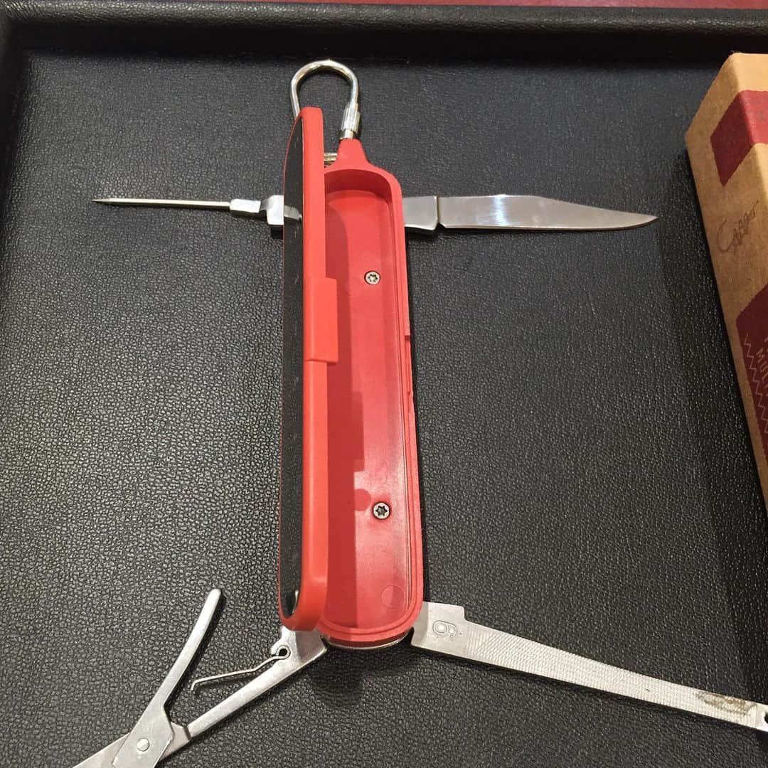 Omotecho Style Storeさんのインスタグラム写真 - (Omotecho Style StoreInstagram)「フィッシャーマンズ マルチツール Fisherman’s Multi-Tool  釣り好きの方へのプレゼントにぴったりです。  ワイルド&ウルフ Wild&Wolf ¥2,800(税抜)  #釣り好き#プレゼント#父の日#便利ツール#表町#表町スタイルストア#フィッシングツール#伊東屋  ワイルド&ウルフ」5月17日 15時14分 - omotechostylestore