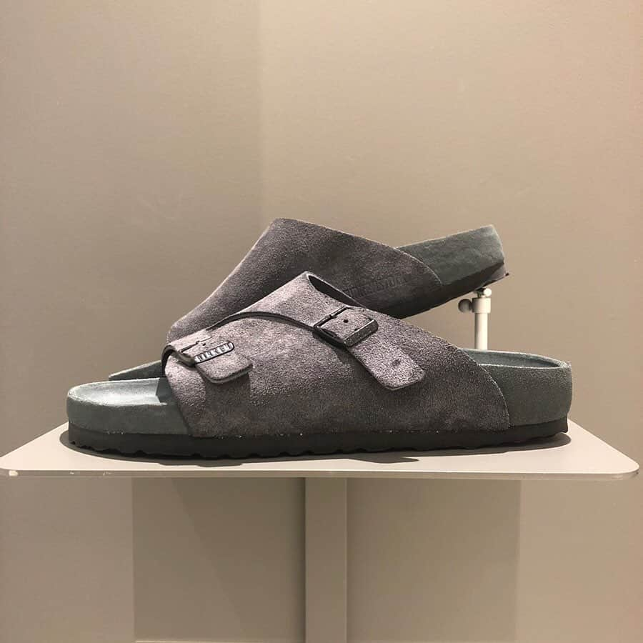 BEAMS JAPANさんのインスタグラム写真 - (BEAMS JAPANInstagram)「＜BIRKENSTOCK＞×＜BEAMS＞ Mens ZURICH SUEDE EXQUISITE BEAMS JAPAN 3F @beams_japan @birkenstock @beams_mens_casual #birkenstock #zurich #exquisite #sandals #beams #beamsjapan #beamsjapan3rd Instagram for New Arrivals Blog for Recommended Items #japan #tokyo #shinjuku #mensfashion #womensfashion #日本 #東京 #新宿 #ファッション#メンズファッション #ウィメンズファッション #ビームス #ビームスジャパン」5月17日 20時40分 - beams_japan