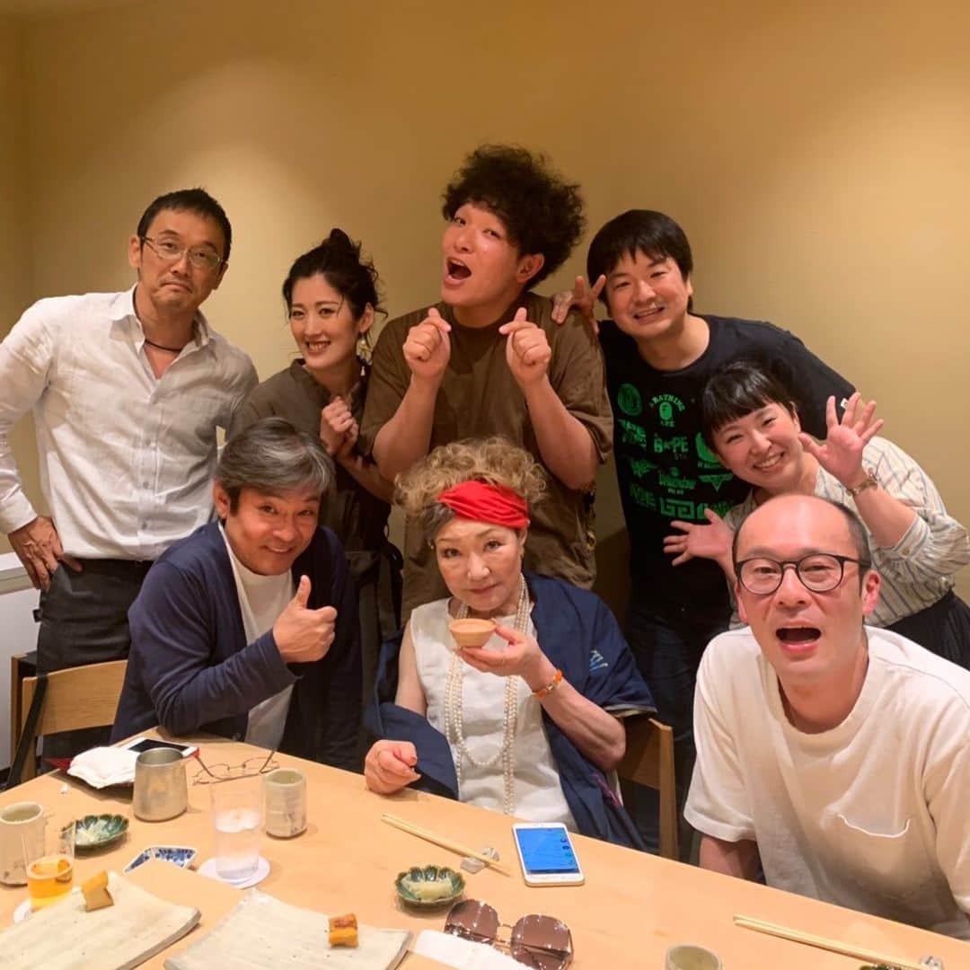 末成由美さんのインスタグラム写真 - (末成由美Instagram)「何の集まり⁉️とりあえず、谷9のかわくち、お寿司 いちいち 美味しかった✌️‼️😍」5月17日 20時43分 - yumisuenari