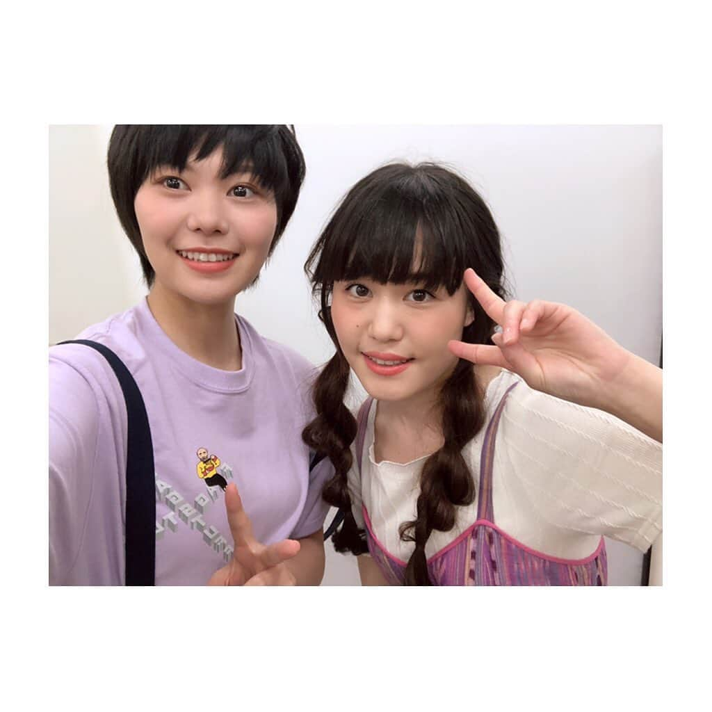 Nao☆ さんのインスタグラム写真 - (Nao☆ Instagram)「すきすきぽんちゃ💙 昨日私服の色が被ってたからぽんちゃが写真撮ろうって言ってくれた😊💜 パープルネギネギ💜✨ ちなみに私の私服はぽんちゃが誕生日にプレゼントしてくれた服ですっ😆💕」5月17日 15時28分 - nao_ngc