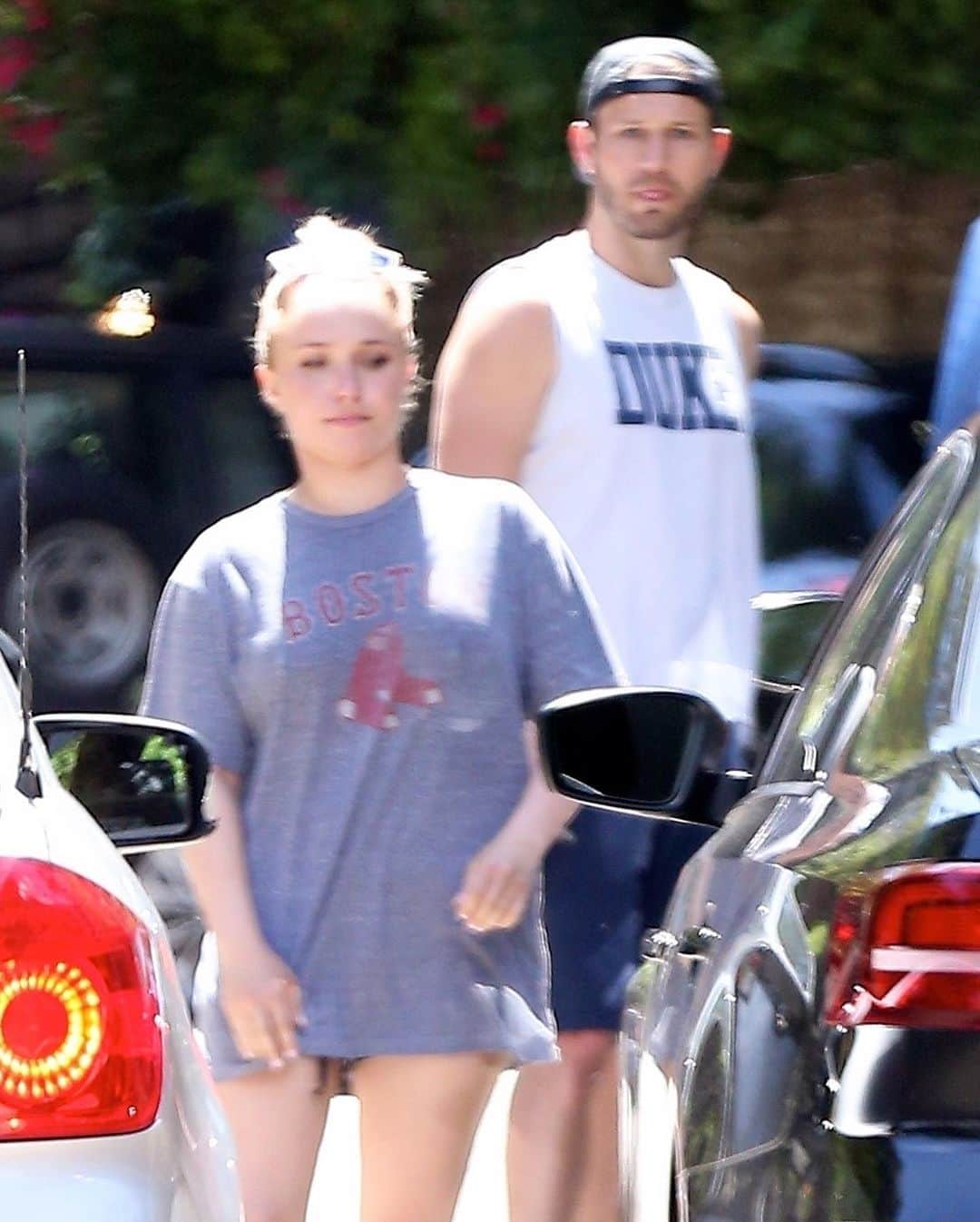 Just Jaredさんのインスタグラム写真 - (Just JaredInstagram)「Hayden Panettiere and boyfriend Brian Hickerson are still going strong, two weeks after his domestic violence arrest. Go to the link in bio for more details on everything going on, plus more pics from this new sighting. #HaydenPanettiere #BrianHickerson Photo: Backgrid」5月17日 16時27分 - justjared