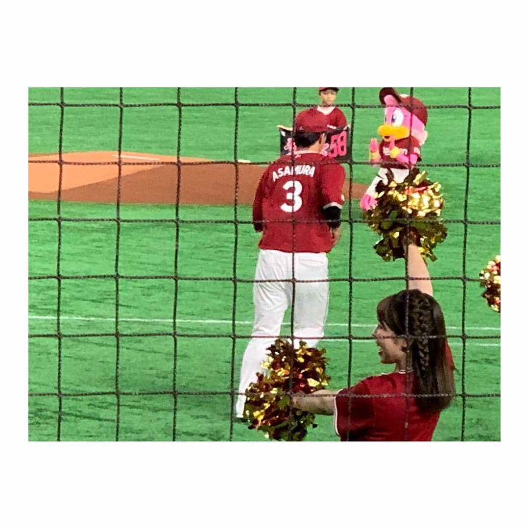 杜野まこさんのインスタグラム写真 - (杜野まこInstagram)「#rakuteneagles #東北楽天ゴールデンイーグルス #東京ドーム #山本祐香 ちゃん #袴田彩会 ちゃん #古坂大魔王 さん #テレビ抜かれてた #負けたけど #楽しかった #辛島航 投手 #ナイスピッチング ⚾️✨」5月17日 16時30分 - makomorino