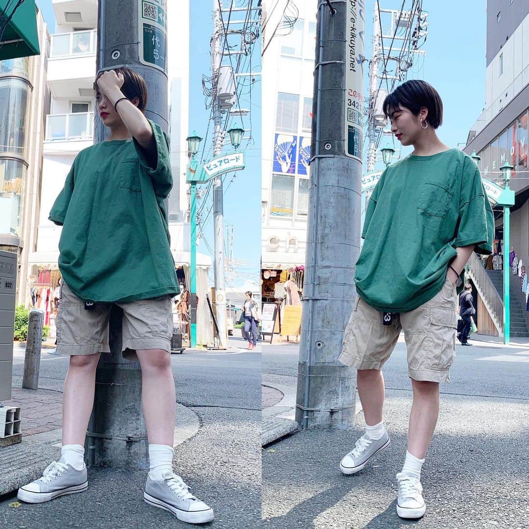 のインスタグラム：「夏はこのぐらいラフがいいね🌻#code #ootd #古着 #古着女子」