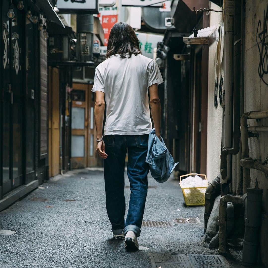 EDWINさんのインスタグラム写真 - (EDWINInstagram)「【路地とエドウイン】 #roji_edwin #路地とエドウイン #roji #yokohama #tanukikoji #路地 #madeinjapan #edwin #edwinjapan #エドウイン」5月17日 17時00分 - edwin_japan