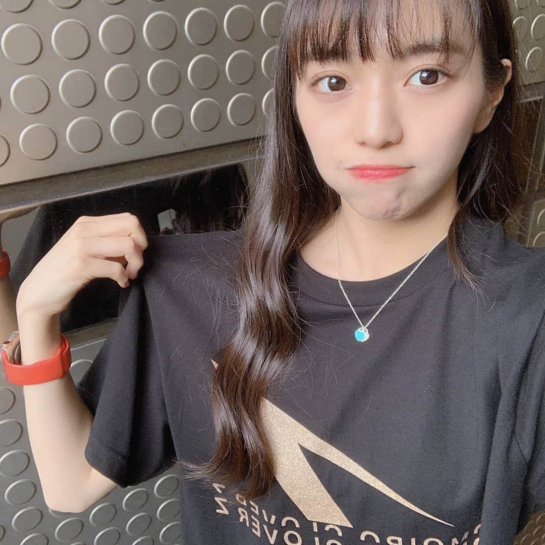 のインスタグラム：「ももいろクローバーZさん﻿ 11周年おめでとうございます ！﻿ ﻿ ﻿ 11年間積上げられた 絆 努力 優しさ 美しさを﻿ お会いする度、LIVEをみせて頂く度、﻿ いつも感じ 尊敬しています 、！﻿ ﻿ 11年間も目標になり続けてくださって﻿ 感謝の気持ちでいっぱいです><﻿ ﻿ ありがとうございます！﻿ ﻿ #ももクロ さん #5thALBUM #MOMOIROCLOVERZ #11周年おめでとうございます #内藤るな #Luna」