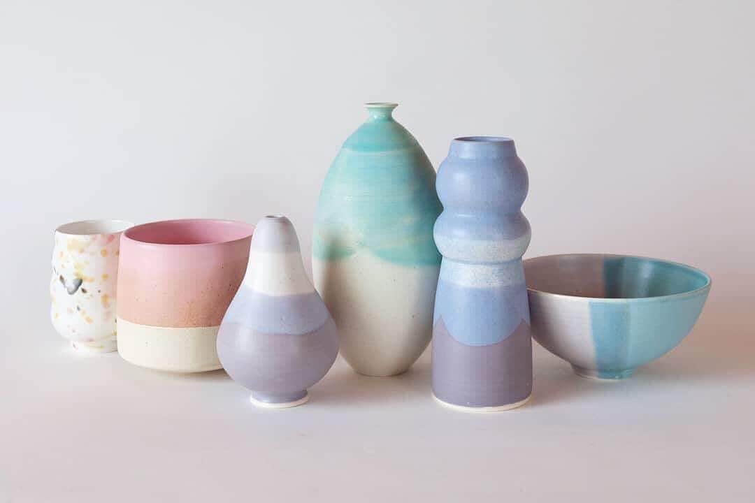 KANEBO OFFICIALさんのインスタグラム写真 - (KANEBO OFFICIALInstagram)「EARLY SUMMER COLOR 空間もチューニング。 Brighten up the decor. 写真提供: @takemurayoshinori #pottery #design #ceramics #japan #handmade #glassart #painting #tradition #art #beautiful #myfavorite #simple #pink #豊かな生活 #贅沢な時間 #丁寧な暮らし #暮らしを楽しむ #手作り #陶芸 #器 #伝統 #芸術 #デザイン #こだわり #シンプル #器 #お気に入り #器好き #kaneboglobal #kanebo」5月17日 17時37分 - kaneboofficial