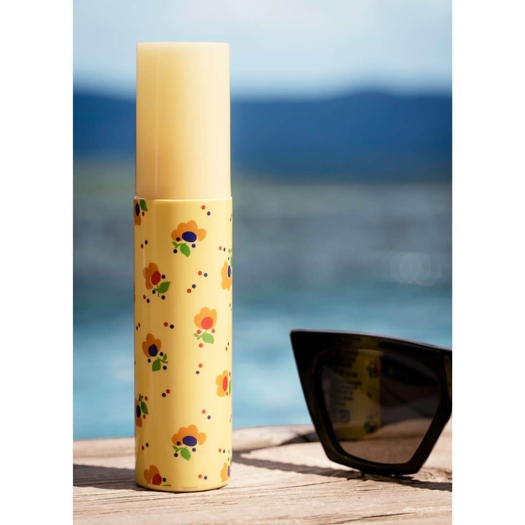 PAUL & JOE BEAUTEさんのインスタグラム写真 - (PAUL & JOE BEAUTEInstagram)「・⠀ A moisturizing UV-protection lotion in a spicy ginger citrus fragrance🍋🍋 ⠀ ■SUN PROTECTION BODY MIST I ⠀ <Sunscreen for body>⠀ 60ml SPF20  PA++⠀ ⠀ *check local markets for availability*⠀ ⠀ #PaulandJoe #paulandjoebeaute #summer #limited #bodymist  #nice #good #beautiful #beauty #instagood #uvcut #uvcare #suncare #suncareproducts #cosmetics #cosme #ポールアンドジョー」5月17日 18時00分 - paulandjoe_beaute