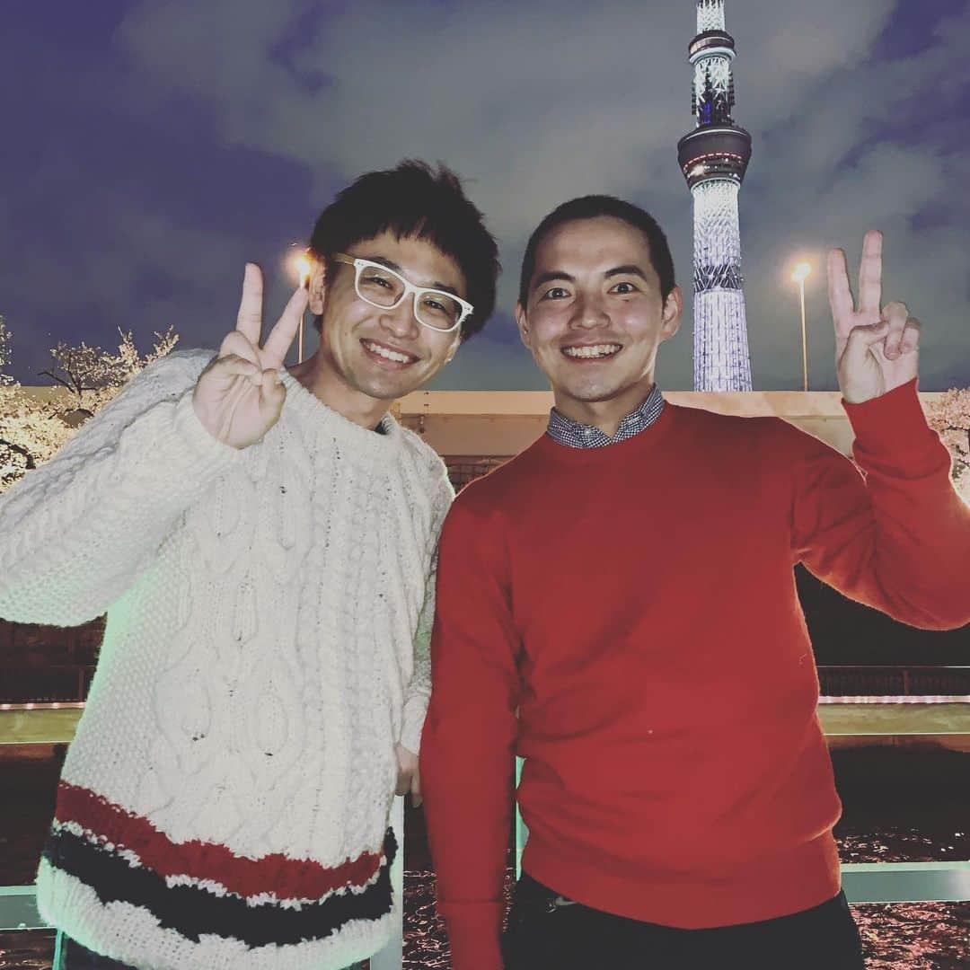 三遊亭とむさんのインスタグラム写真 - (三遊亭とむInstagram)「６月以降落語確定スケジュールです。 まだ未確定ですが6月末〜７月頭あたりに僕とできたくんと沖縄、奄美、九州あたりで落語会企画してます！良さげな会場ありましたらご一報ください！夏の独演会も発売開始！  6月１日 梶原いろは亭 北区上中里3-1-4  開演13時30分 弁当付2800円 / 菓子付2600円 / 入場のみ2300円  ６月３日 神田連雀亭 昼席 東京都千代田区神田須田町1-17加藤ビル2Ｆ  開演13:30～ 当日のみ1000円  ６月３日 両国寄席 @お江戸両国亭 18時開演 料金1500円 墨田区両国4-30-4-101  03-3635-7619  ６月６日 転身組落語会 @西新宿ミュージックテイト 出演三遊亭とむ三遊亭鳳月笑福亭茶光 開演19時半〜 料金1500円 新宿区新宿7-16-13 0353326396  ６月８日 宝仙寺寄席 開演13時〜 料金1500円 東京都中野区中央2-33-3  TEL:03-3371-7101  ６月１０日 三遊亭とむ小豆島独演会 @エスポアおおもり＆ドニズバー Tｅｌ:0879−62−1306 香川県小豆郡 土庄町甲270-1 夜１９時開演 料金３５００円  ６月１１日 岡山県『三遊亭とむ独演会　in　REEF（リーフ）』@岡山市北区柳町 BAR REEF 開場は19時半、開演は20時 料金は1500円 お問い合わせ‭086 227 1955‬  ６月１３日 月１勉強会@池之端しのぶ亭 開演１９時〜約1時間 入場無料 予約不要 台東区池之端2-5-47  ６月１６日 群馬県伊香保温泉「いかほ秀水園」落語会 １６時開演  お問い合わせは0279-72-3210  ６月１７日 新潟県浦佐 そばの華独演会 創作コース料理込み　4500円 開演13時30分  ６月１７日 新潟県月ひかり独演会 @月ひかり 19時30分開演 落語のみ2000円  飲み放題付打ち上げ 定員20名2500円(別途) 新潟市中央区古町8-1504-3F 025-226-0012  ６月２０日 亀戸梅屋敷 @亀戸梅屋敷 藤の間  開演13時半〜 料金1000円  東京都江東区亀戸4-18-8  03-6802-9550  ６月２２日 金魚坂落語会 開演13:30 料金3,000円 中国茶&アップルパイ付き 東京都文京区本郷5-3-15 ご予約はTEL 03-3815-7088 金魚坂まで  ６月２２日 なご味や五八独演会 開演１８時 料金２５００円 懇親会4500円 千代田区神田鍛冶町３-5 保坂神田ビル ご予約03-6811-6844  ６月２４日 両国新作爆笑派宣言 @お江戸両国亭 墨田区両国4-30-4-101  １８時半開演 料金前売２０００円 ご予約は 080-6762-4129 sanjaku@nifty.com  ６月２５日 荒川区ふれあい寄席 詳細後日  ６月２６日 神田連雀亭ワンコイン寄席 東京都千代田区神田須田町1-17加藤ビル2Ｆ 開演13時30分〜 ５００円  他 ７月１５日 三遊亭とむ ネタおろしの会 〜大ネタ間に合うか？！落語会〜 場所 なかの芸能小劇場 開場13時半 開演14時 前売2000円 ご予約は ごこらく09087794172 contact@sanyutei-tom.com  ７月２１日 三遊亭とむ仙台独演会 @仙台花座 料金前売3000円 当日3500円 １７時半開演 ご予約は花座 仙台市青葉区一番町4-4-23 ご予約は 0227960873（平日10時〜17時  ８月２５日 名古屋三遊亭とむ独演会 開場13時30分 開演14時 木戸銭3000円  大須演芸場 愛知県名古屋市中区大須2-19-39 お問い合わせご予約は 三遊亭とむ事務局 担当直通 09063441231 contact@sanyutei-tom.com」5月17日 17時54分 - tomusuetaka