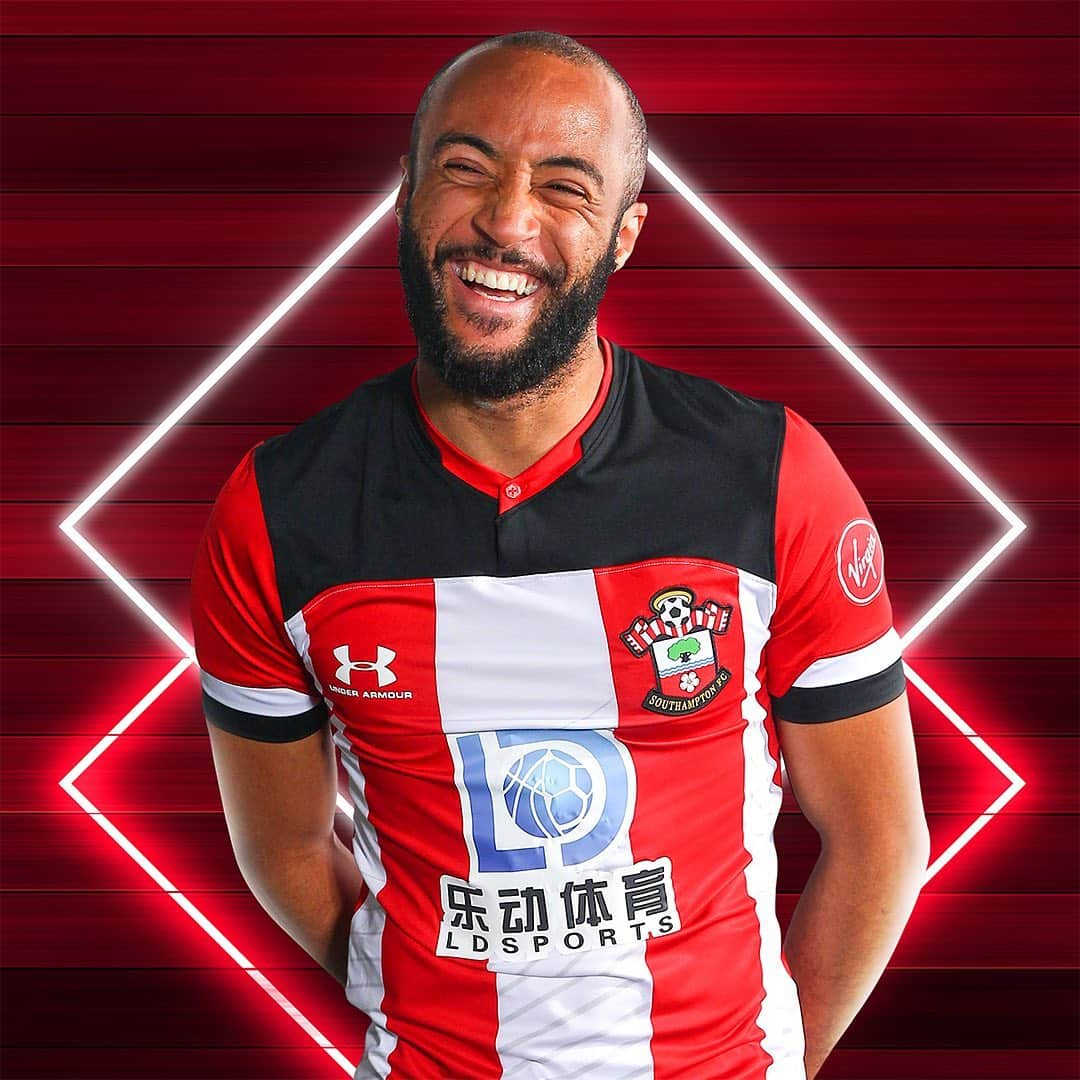 サウサンプトンFCさんのインスタグラム写真 - (サウサンプトンFCInstagram)「Introducing #SaintsFC’s new 2019/20 home kit! ❤️」5月17日 18時17分 - southamptonfc