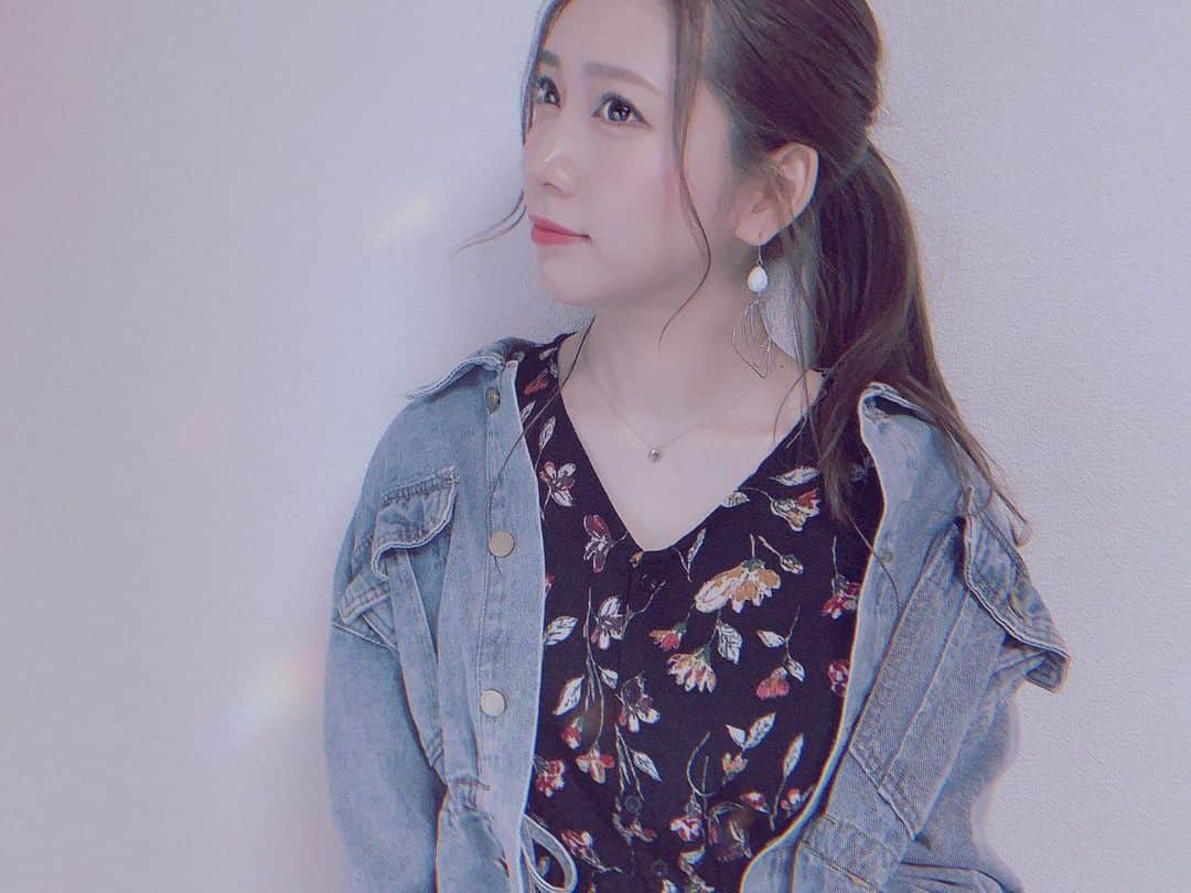 茂木忍のインスタグラム：「このワンピースもう2年目くらい🙊 . #物持ちいい方  #ポニーテール」