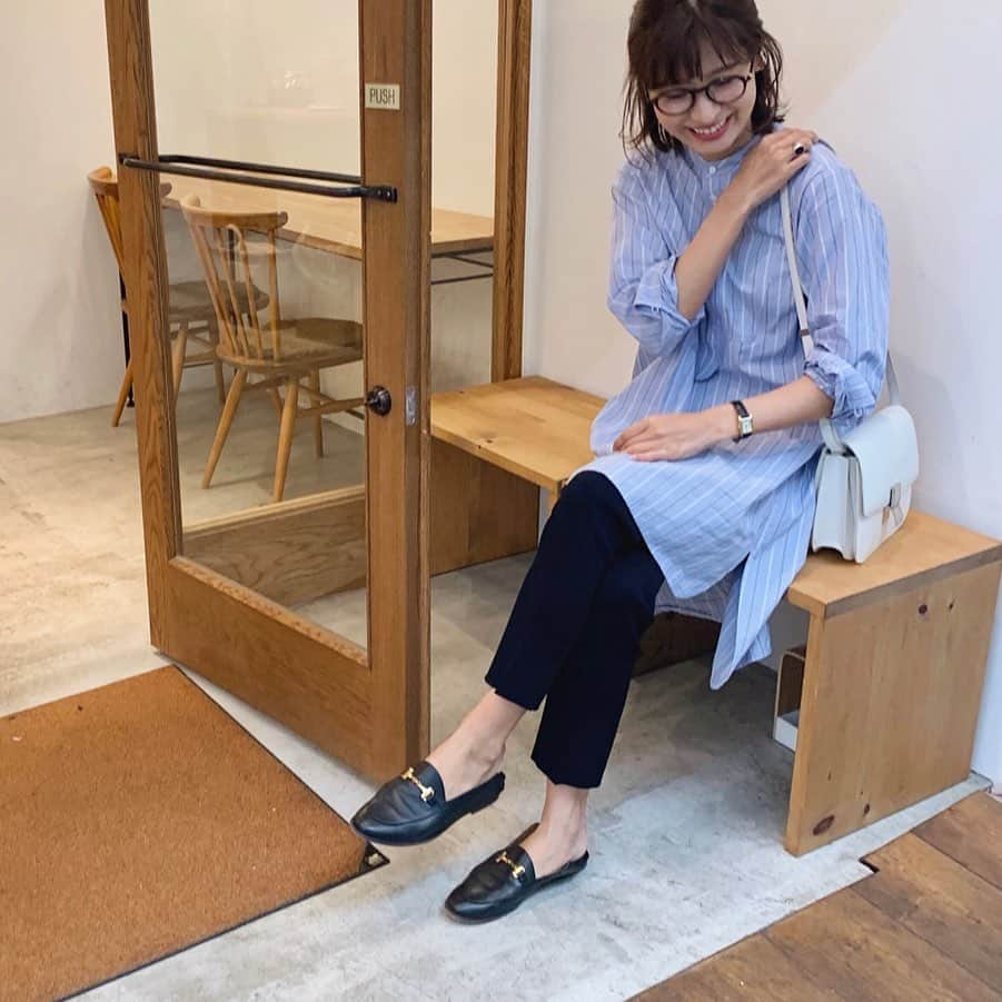 Hiromi Ｍaedaさんのインスタグラム写真 - (Hiromi ＭaedaInstagram)「先日の#outfit ・ @a___y_r_k と朝活した日🥐 ・ シャツ1枚でちょうど良い季節☺︎🌿 ・ ・ tops #normbyhiron bag #celine shoes #deuxiemeclasse」5月17日 18時27分 - hiron953