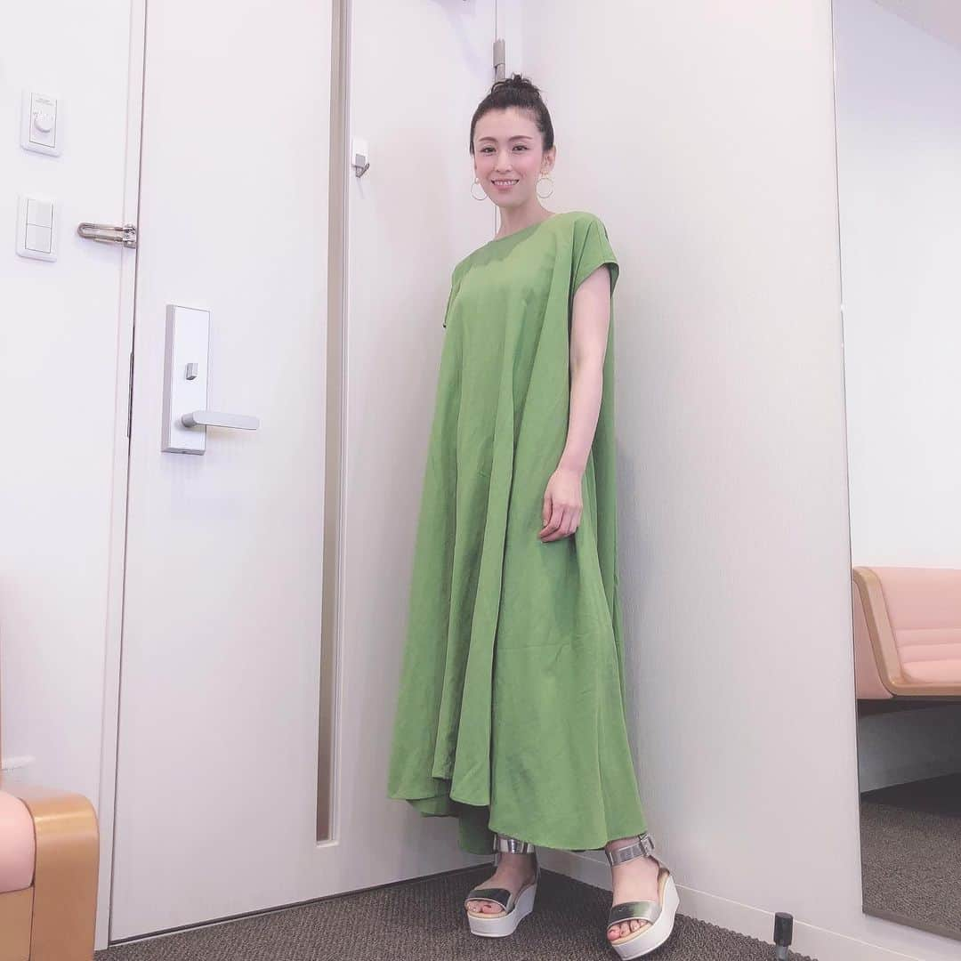 雛形あきこさんのインスタグラム写真 - (雛形あきこInstagram)「お洋服 #ym」5月17日 18時37分 - akiko_hinagata