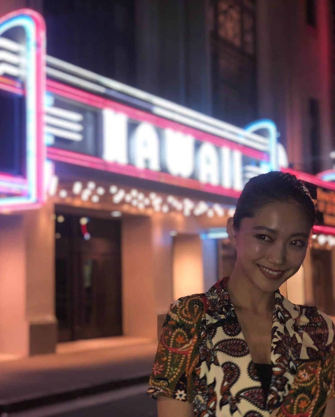 愛菜さんのインスタグラム写真 - (愛菜Instagram)「Downtown🔥 . . #hawaii  #honolulu  #downtown」5月17日 18時42分 - ainaaa0622