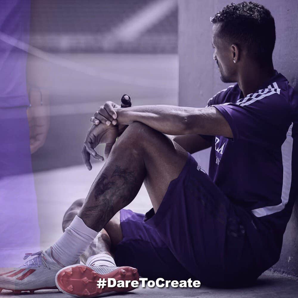 ナニさんのインスタグラム写真 - (ナニInstagram)「All I need... @adidasfootball #DareToCreate」5月18日 5時17分 - luisnani