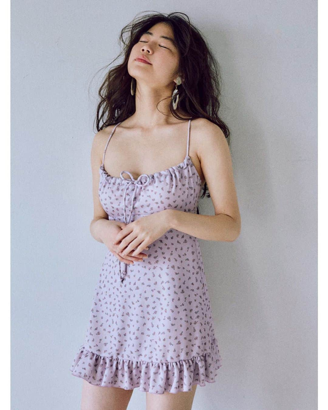 merry jennyさんのインスタグラム写真 - (merry jennyInstagram)「【 new arrival item 】 ㅤㅤㅤㅤㅤㅤㅤㅤㅤㅤㅤㅤㅤ 本日 5/17 ( fri ) 発売 ! ぜひcheckして下さいね♡ ㅤㅤㅤㅤㅤㅤㅤㅤㅤㅤㅤㅤㅤ  01 ◯ flower swim one-piece col : off white /  lavender ¥16,900＋tax ㅤㅤㅤㅤㅤㅤㅤㅤㅤㅤㅤㅤㅤ 02 ◯ summer check bikini col : pink / green ¥14,900＋tax ㅤㅤㅤㅤㅤㅤㅤㅤㅤㅤㅤㅤㅤ ㅤㅤㅤㅤㅤㅤㅤㅤㅤㅤㅤㅤㅤ #merryjenny #メリージェニー  #romanticism #summer #2019ss」5月17日 21時13分 - merryjenny_instagram