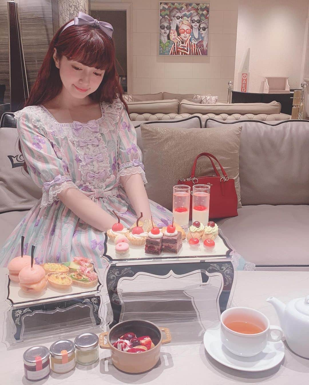 青木美沙子さんのインスタグラム写真 - (青木美沙子Instagram)「ストリングス表参道さんのチェリーアフタヌーンにゆいちゃんと行って来ました🍒 チェリー可愛すぎ🍒ロリータファッションとの相性バッチリ❗️ 美味しすぎでした🍒 実は、6月29日の美沙子お誕生日会もストリングス表参道さんでやります💓 楽しみです💓 #ストリングス表参道 #チェリーアフタヌーンティー」5月17日 21時16分 - misakoaoki