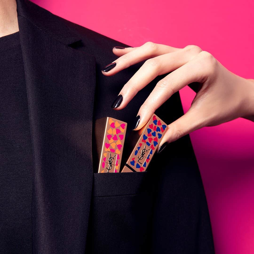 Yves Saint Laurent Beautyさんのインスタグラム写真 - (Yves Saint Laurent BeautyInstagram)「Immerse yourself in the vibrant colours of clashing love. ROUGE PUR COUTURE Make It Yours #520 #clashinglove #rougepurcouture」5月17日 21時17分 - yslbeauty