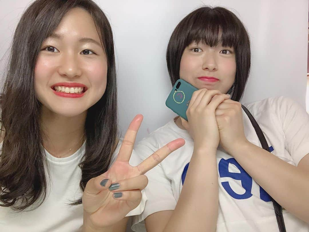 小川愛里奈さんのインスタグラム写真 - (小川愛里奈Instagram)「5月17日 あすかday✨ あすかとは中学校から友達で、中々遊べなくて、今日やっと会えた😊 話は全く尽きないし、ずっと笑いっぱなし✨ 楽しい時間をありがとう！ お互いがんばろね💪🏻✨ #浜松あすか #自撮り写真😂😂😂 #面白すぎる笑 #笑うことは幸せの源 😊 #また遊ぼね☺️」5月17日 21時22分 - o.eri12