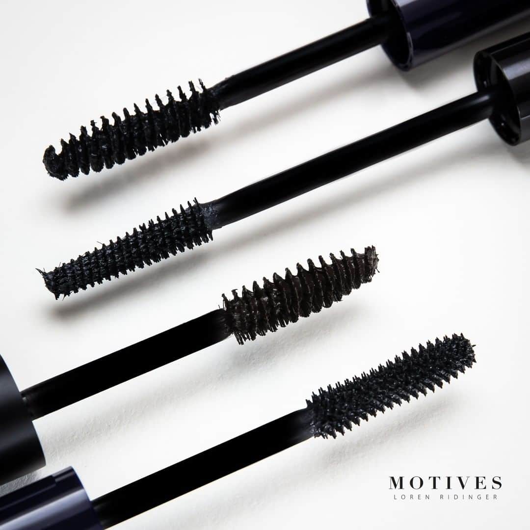 Motives Cosmeticsさんのインスタグラム写真 - (Motives CosmeticsInstagram)「Your lash dreams can come true with our Lustrafy Mascara with over 125 five-star⭐ reviews. “I use this mascara every day! I have really wimpy, blonde eyelashes but this mascara makes my lashes look long and thick. It goes on so smooth - never clumpy or goopy. It lasts all day long without flaking or crumbling, yet it comes off with no fuss when I wash my face before bedtime.” – Shelby M. . . . . #motives #motivescosmetics #makeup #mua #makeuplove #makeupartist #naturalmakeup #beauty #worldmakeupartist #makeupadict #makeupobsessed #mascara #lashes」5月17日 21時34分 - motivescosmetics