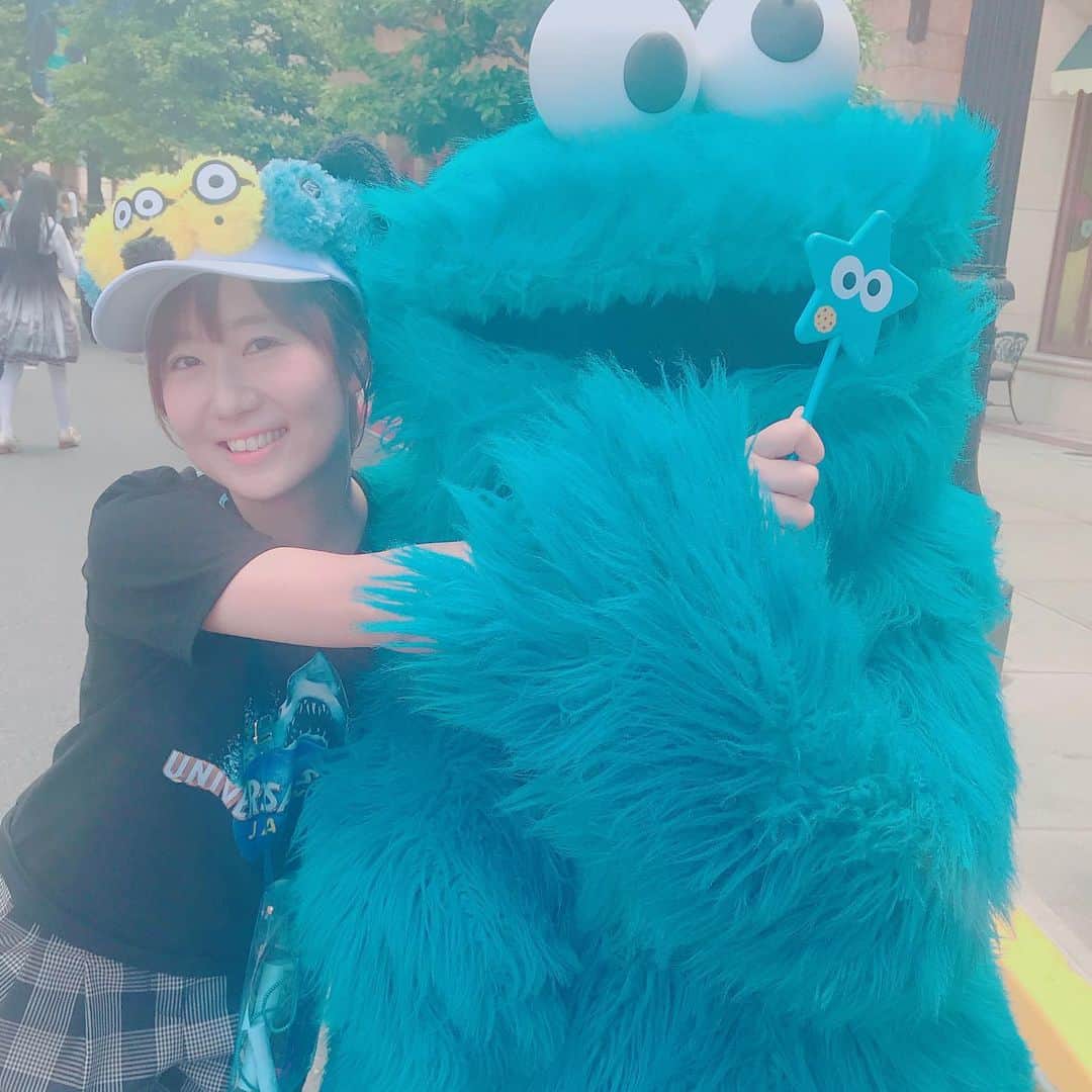 福嶋麻衣子さんのインスタグラム写真 - (福嶋麻衣子Instagram)「オープンしたて以来の USJ #虹コン の的場ちゃんの福利厚生()として？行ってきました😳✨ そして私はいつも10代の子と遊んでるから、心が10代のままなんだなと思いましたマル🙄」5月17日 21時48分 - mofukuchang