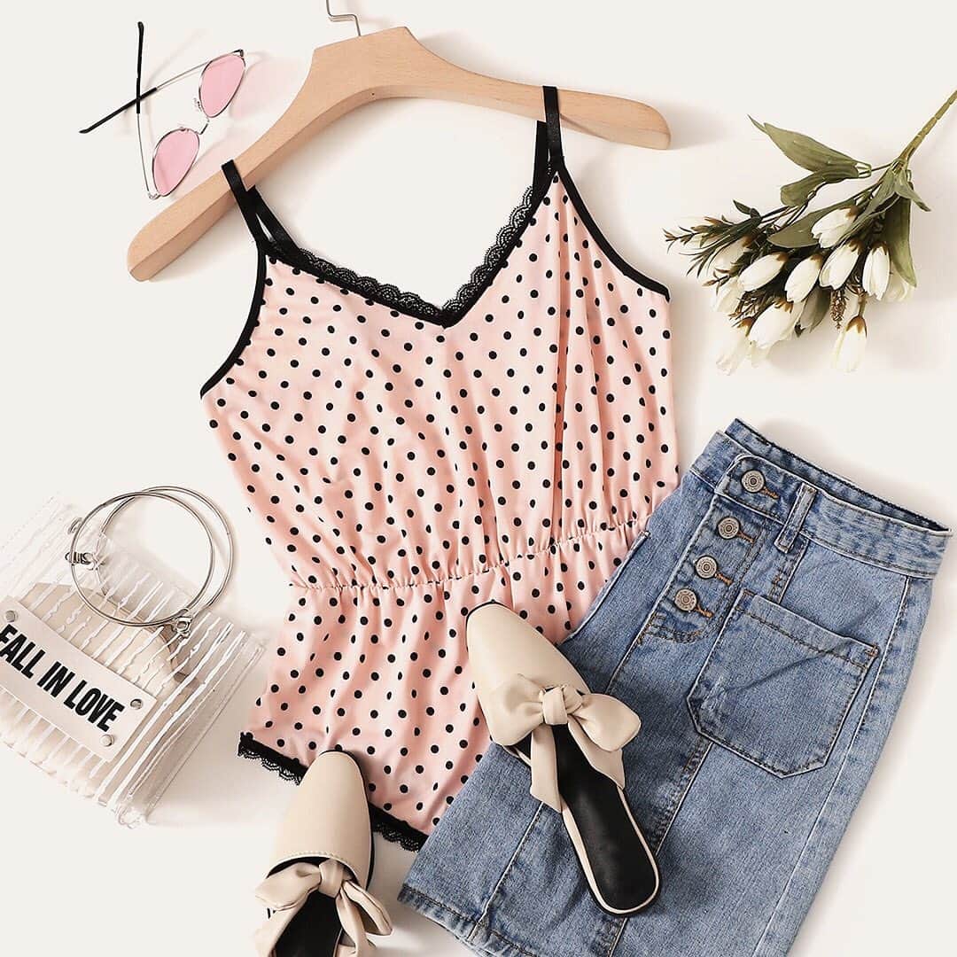 SHEINさんのインスタグラム写真 - (SHEINInstagram)「Take time to enjoy the little things.😻 🔍Search:717991 🔗Link in bio. #SHEIN #SHEINstyle #OOTD #SHEINOOTD #polka #lace #bodysuit」5月17日 21時53分 - sheinofficial