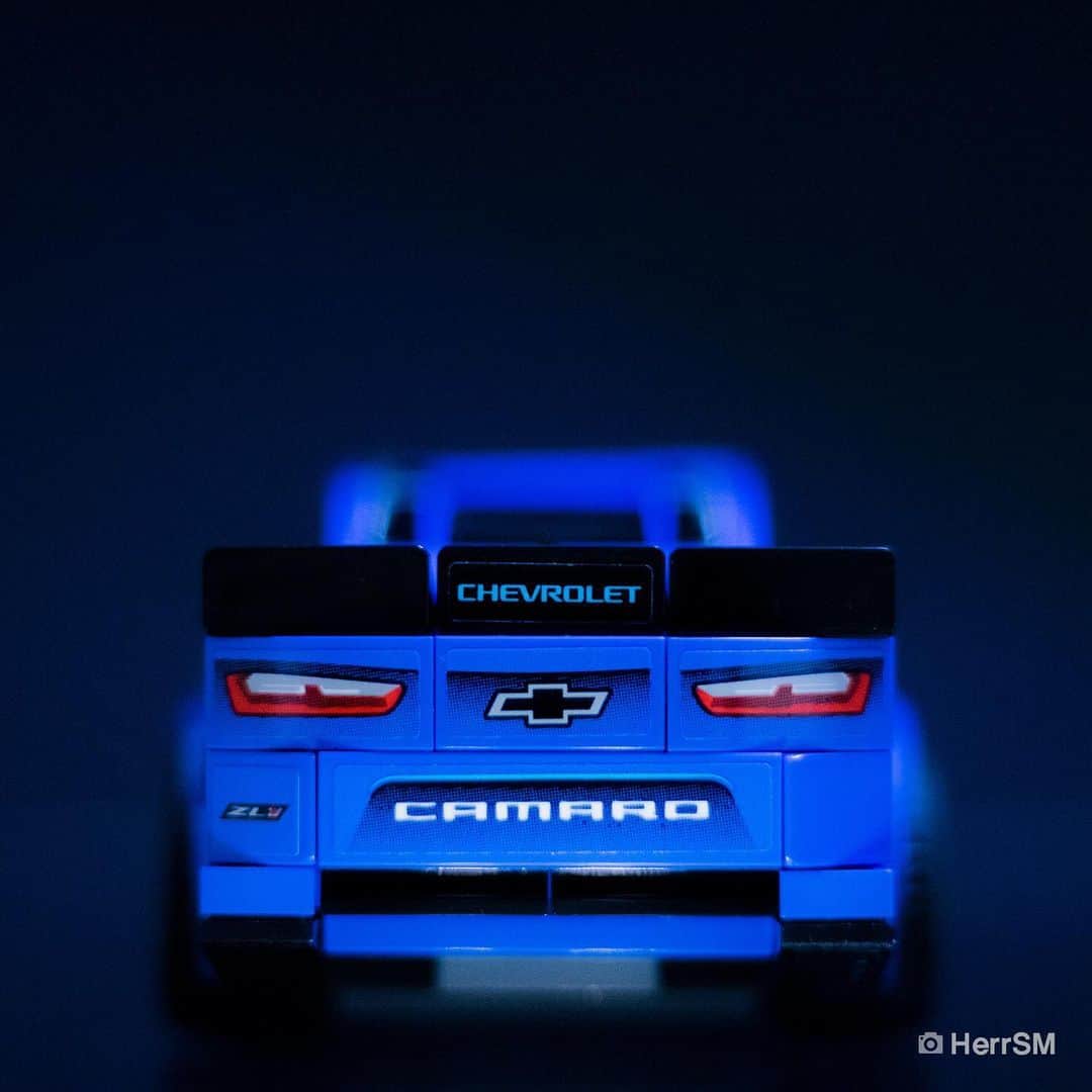 LEGOさんのインスタグラム写真 - (LEGOInstagram)「Reach legendary levels and dare to be bold with the Chevrolet Camaro ZL1 Race Car!  @chevrolet #LEGO #SpeedChampions #Chevrolet #UGC #FanMade #legogram Thanks for the speedtastic images to @herrsm」5月17日 22時00分 - lego