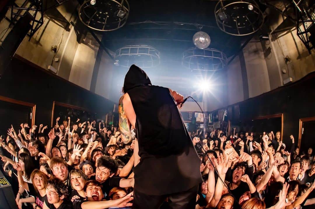 Crystal Lakeさんのインスタグラム写真 - (Crystal LakeInstagram)「THANK YOU KYOTO!! HELIX ONEMAN JAPAN TOUR 2019 SEASON 2.  Photo: @taka_tallman  #CrystalLake #HELIX」5月17日 22時48分 - crystallake777