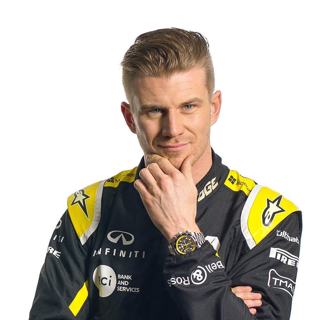 のインスタグラム：「This season, the racing drivers @danielricciardo and @hulkhulkenberg are wearing the new BR V3-94 R.S.19 chronograph timepiece #RS19 #RSspirit #Racing #BRmanifesto #timeinstruments #precisionperformance #BellRoss #Formula1 #RenaultF1Team」