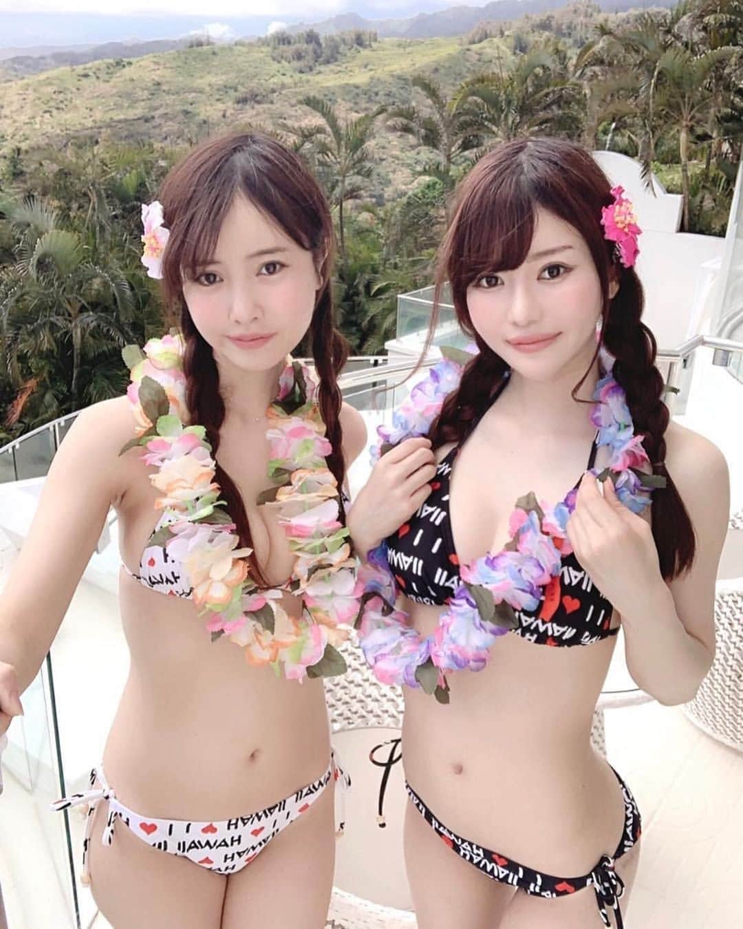 美女美容事情さんのインスタグラム写真 - (美女美容事情Instagram)「⠀ 《水着で😘💋》⠀ *⠀ リポストを使って、素敵な写真📷✨を投稿されてる方を紹介させて頂く⠀⠀⠀⠀ 【💄美女美容事情💅】のコーナーです✨⠀ *⠀⠀⠀⠀⠀⠀⠀ いいねやコメント、フォローして応援してね❤︎🥰🎶⁣⠀ *⠀⠀⠀⠀⠀⠀⠀ 今回ご紹介させて頂きますのは❤︎⠀ 鈴木ちひろさん<@chihiro0917_ >の素敵なお写真📸⠀ *⠀ 旅行先での一枚📸どこへ旅行だったのかすぐ分かるデザインですね😂❤️ベタな水着も可愛く着こなす鈴木ちひろさん素敵です😊💄⠀ *⠀⠀ 鈴木ちひろさんのアカウントには他にも素晴らしい投稿が沢山ありますので是非覗いてみて💁‍♀️💙⠀ *⠀⠀ 鈴木ちひろさん<@chihiro0917_ >⠀ 素敵な投稿ありがとうございました☺️📸✨⠀⠀⠀⠀⠀⠀⠀⠀ △▼△▼△▼△▼△▼△▼△▼△▼△▼⠀⠀⠀⠀⠀⠀⠀⠀⠀⠀⠀⠀⠀⠀⠀⠀⠀⠀⠀⠀⠀⠀⠀⠀⠀⠀⠀⠀⠀⠀⠀⠀⠀ ❤🧡💛「美女美容事情」💚💙💜⠀⠀⠀⠀⠀⠀⠀⠀⠀⠀⠀⠀⠀⠀⠀ 👇掲載ご希望の方は👇⠀⠀⠀⠀⠀⠀⠀⠀⠀⠀⠀⠀⠀⠀⠀⠀ @b_b_j.jタグ付けと🖤 # ビジョビ⠀🖤⠀⠀⠀⠀⠀⠀⠀⠀⠀⠀⠀⠀⠀⠀⠀ をタグ付けお願いします✨⠀⠀⠀⠀⠀⠀⠀⠀⠀⠀⠀⠀⠀⠀⠀⠀ ――――――――――――――――⠀⠀⠀⠀⠀⠀⠀⠀⠀⠀⠀⠀⠀⠀⠀⠀⠀⠀⠀⠀⠀⠀⠀ ～姉妹アカウントのご紹介～⠀⠀⠀⠀⠀⠀⠀⠀⠀⠀⠀⠀⠀⠀⠀⠀⠀⠀⠀⠀⠀⠀⠀⠀⠀⠀⠀ ◇美容情報を紹介している«美女美容事情～Beauty～»⠀⠀⠀⠀⠀⠀⠀⠀⠀⠀⠀⠀⠀⠀⠀⠀⠀⠀⠀⠀⠀⠀⠀⠀⠀⠀ ( @b_b_j.j_b )⠀⠀⠀⠀⠀⠀⠀⠀⠀⠀⠀⠀⠀⠀⠀⠀⠀⠀⠀⠀⠀⠀⠀⠀⠀⠀⠀ ◇美しい旅スポット紹介をしている«美 spot»⠀⠀⠀⠀⠀⠀⠀⠀⠀⠀⠀⠀⠀⠀⠀⠀⠀⠀⠀⠀⠀⠀⠀⠀⠀ ( @b__spo )⠀⠀ ⠀ ◇ビジョビがお届けするセレクトショップ«bi select»⠀ ( @bi_select )⠀ ⠀⠀⠀⠀⠀⠀⠀⠀⠀⠀⠀⠀⠀⠀⠀⠀⠀⠀⠀⠀⠀ よかったらこちらも覗いてみてね✨⠀ ――――――――――――――――⠀⠀⠀ @b_b_j.j⠀⠀ #リゾート  #旅行 #ハワイ  #naturalbeauty ⠀⠀ #スタイル抜群  #くびれ ⠀⠀ #女子力アップ #バカンス ⠀⠀⠀⠀ #オシャレコーデ #リゾートコーデ ⠀⠀⠀⠀⠀ #ファインダー越しの私の世界 #ビーチコーデ ⠀ #旅行好き #女子旅行⠀⠀⠀ #ハワイ旅行 #ハワイ島 ⠀ #ビキニ #ビーチ ⠀⠀⠀⠀ #旅行好き  #綺麗な景色 ⠀⠀⠀⠀ #水着 #南国 ⠀⠀⠀⠀ #トレンド #旅行コーデ ⠀⠀⠀⠀ #美意識 #美意識向上⠀⠀⠀⠀ #美肌 #美尻⠀⠀⠀⠀⠀⠀⠀⠀ #trip #bikini」5月17日 22時57分 - b_b_j.j