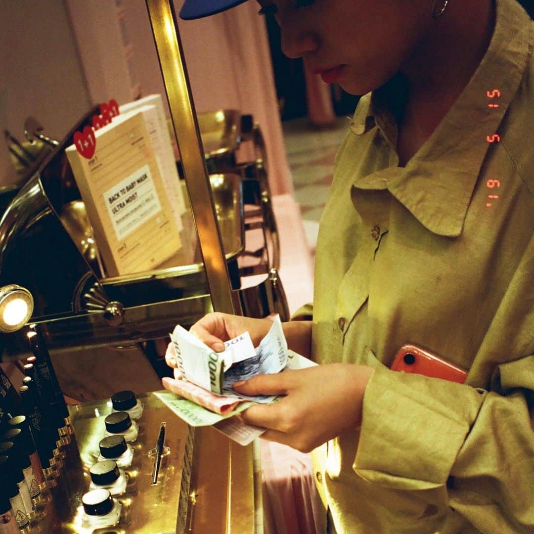 のインスタグラム：「💸💸💸」