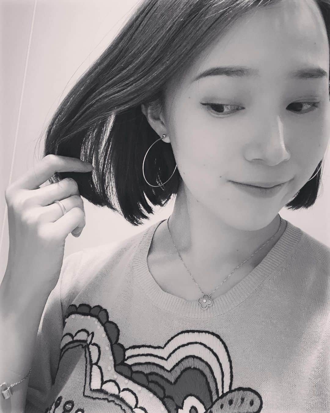 彩星りおんのインスタグラム：「夏に向けて﻿ ﻿ ばさっ﻿ ﻿ といってもらいました✂️﻿ ﻿  I feel refreshed after I got a haircut!﻿ ﻿ #ボブ﻿ #haircut﻿ #newhairnewme」