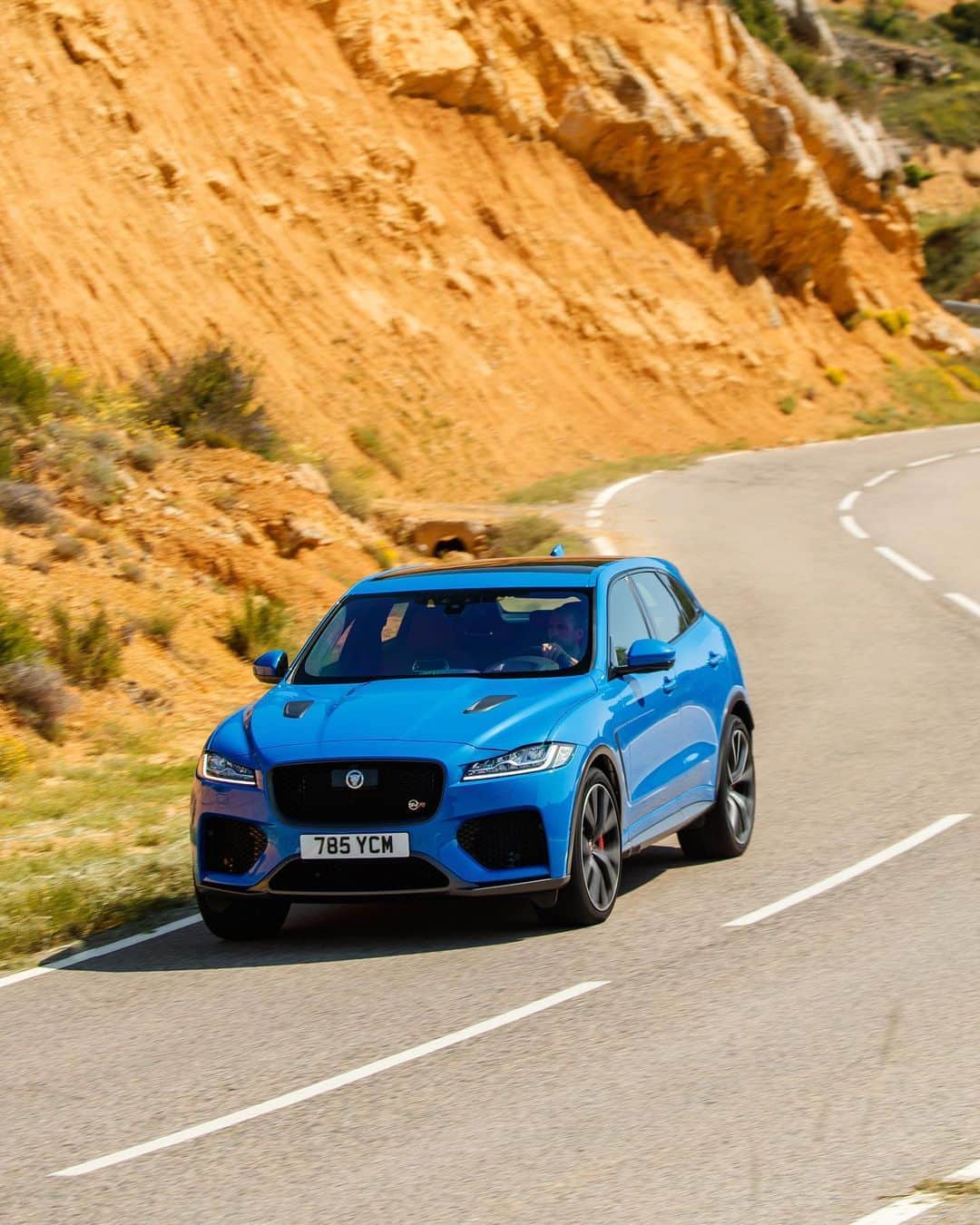 Jaguarさんのインスタグラム写真 - (JaguarInstagram)「"What we don't need track testing to confirm is that the F-PACE SVR is easily one of the best-looking hot utes available." - @CarandDriver  #Jaguar #FPACE #SVR #Premium #Luxury #Performance #SUV #AWD #V8 #CarsofInstagram #InstaCar #SV #SpecialVehicleOperations」5月17日 23時20分 - jaguar