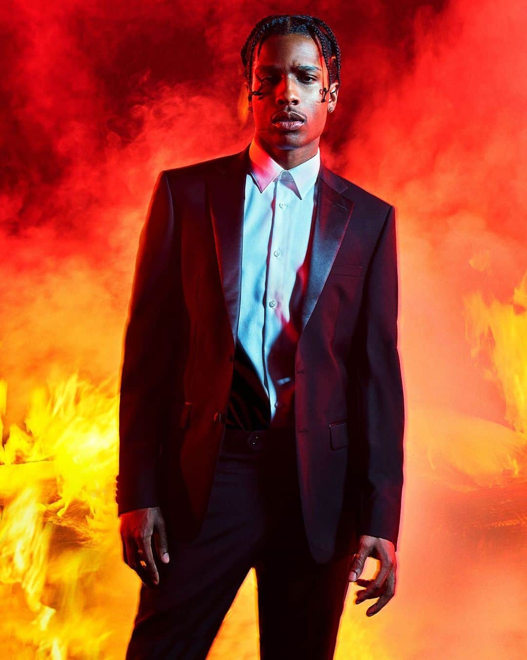 のインスタグラム：「“When life starts and things start heating up, man, you just gotta roll with the punches.” — #ASAPRocky ⠀⠀⠀⠀⠀⠀⠀⠀⠀⠀⠀⠀⠀⠀⠀⠀⠀⠀⠀⠀⠀⠀⠀⠀⠀⠀⠀ Shot by @mario_sorrenti ⠀⠀⠀⠀⠀⠀⠀⠀⠀⠀⠀⠀⠀⠀⠀⠀⠀⠀⠀⠀⠀⠀⠀⠀⠀⠀⠀ #MYTRUTH #MYCALVINS ⠀⠀⠀⠀⠀⠀⠀⠀⠀⠀⠀⠀⠀⠀⠀⠀⠀⠀⠀⠀⠀⠀⠀⠀⠀⠀⠀ Shop @asaprocky’s look at calvinklein.com/mycalvins: New Essentials Slim Fit Stretch Shirt (US) Cotton Linen Poplin Shirt (EU) Slim Long Sleeve Shirt (ASIA)」