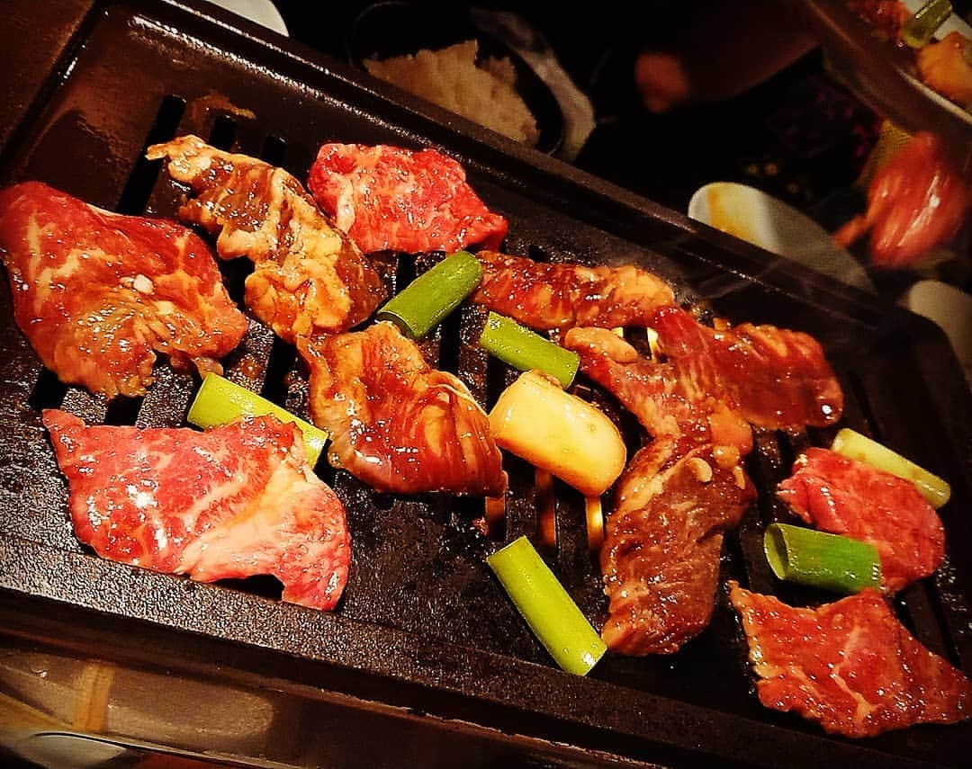 藤田昌代のインスタグラム：「今夜は #焼肉」