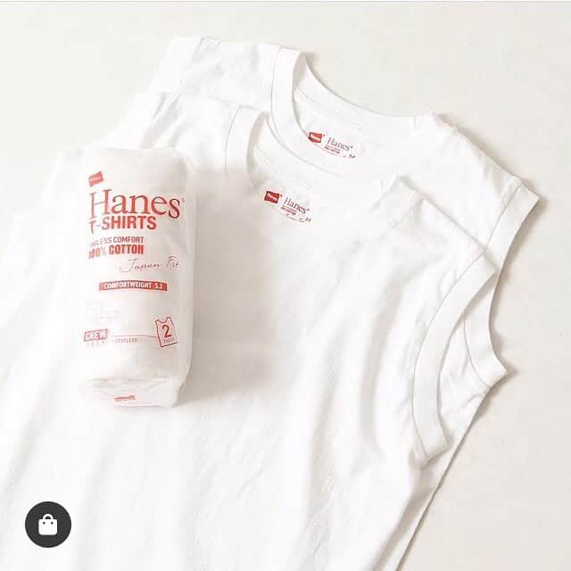 トライセクトさんのインスタグラム写真 - (トライセクトInstagram)「@spickandspan_jp ﻿ ﻿ 定番カットソーは"Hanes"で﻿﻿ ﻿﻿ 何枚でもほしくなる、﻿﻿ Hanes(@hanes_japan)の﻿ スリーブレスTシャツが入荷しました！﻿﻿ ﻿﻿ ﻿﻿ 写真1〜4枚目﻿﻿ Hanes Undies スリーブレスTシャツ ¥1,600+tax﻿﻿ Color:ホワイト、ブラック、ヘーゼルナッツ﻿﻿ ﻿﻿ 首回りがすっきり見えるネックライン、﻿﻿ 腕がほっそり見えるスリーブバランスで﻿﻿ キレイ目にも使いやすそうな一着。﻿﻿ ﻿﻿ -----------﻿﻿ ﻿﻿ 写真5〜6枚目﻿﻿ Hanes Womens Japan Fit﻿﻿ 2枚組 スリーブレスTシャツ 5.3oz ¥2,700+tax﻿﻿ Color:ホワイト﻿﻿ ﻿﻿ Handsを象徴するパックTシャツ。﻿﻿ 絶妙な厚さ、素材感の、「透けにくい5.3oz」です。﻿﻿ ﻿﻿ -----------﻿﻿ ﻿﻿ 写真7〜8枚目﻿﻿ Hanes Womens Japan Fit﻿﻿ 2枚組 スリーブレスTシャツ 5.3oz ¥2,800+tax﻿﻿ Color:アソート(ホワイト、ブラック)﻿﻿ ﻿﻿ Womens Japan Fit スリーブレスTシャツの﻿﻿ ホワイト、ブラックをセットにした、﻿﻿ どんなコーデにも対応できる2枚組。﻿﻿ ﻿﻿ ﻿﻿ #白Tはヘインズ #ヘインズ #Hanes﻿﻿ ﻿﻿ #tshirt #spickandspan #baycrews #Tシャツ #スピックアンドスパン #ベイクルーズ﻿ ﻿ #2019ss_baycrews ﻿﻿﻿﻿﻿﻿﻿﻿﻿﻿﻿﻿﻿﻿﻿﻿﻿﻿﻿﻿﻿﻿#baycrews40周年」5月17日 23時34分 - baycrews