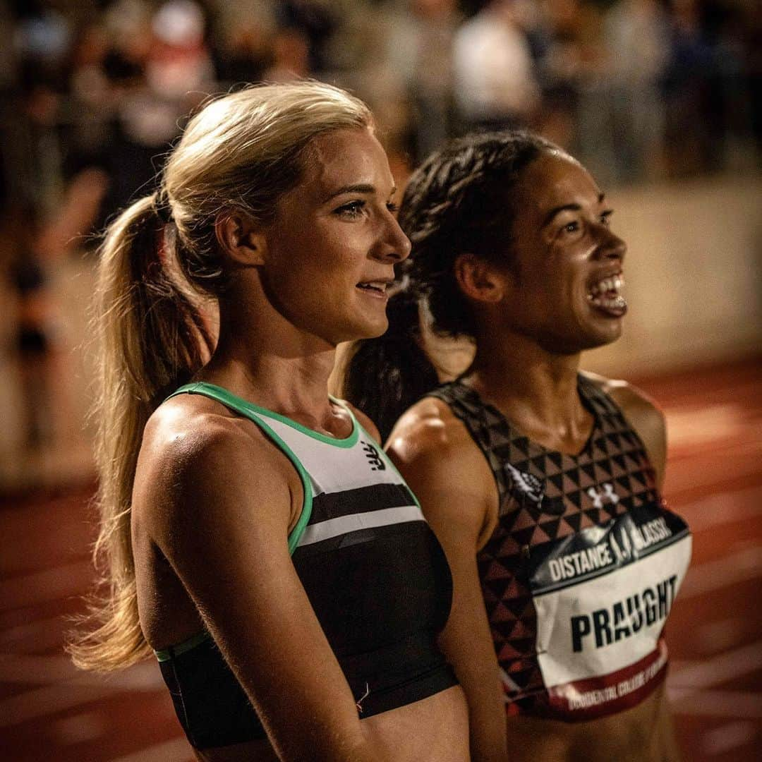 エマ・コバーンさんのインスタグラム写真 - (エマ・コバーンInstagram)「@aishapraughtleer ran the Jamaican national record last night in the 5k 🙌🏻 😊 and then we stared off into the distance...at what, I have no idea (maybe looking at @corymcgeeruns?). What a fun night. Caption this pic to make us giggle on our travel day home 🤪 #teamwork #whatarewethinking #whatarewelookingat #happygirls (pic @aricvhphoto)」5月17日 23時58分 - emmacoburn