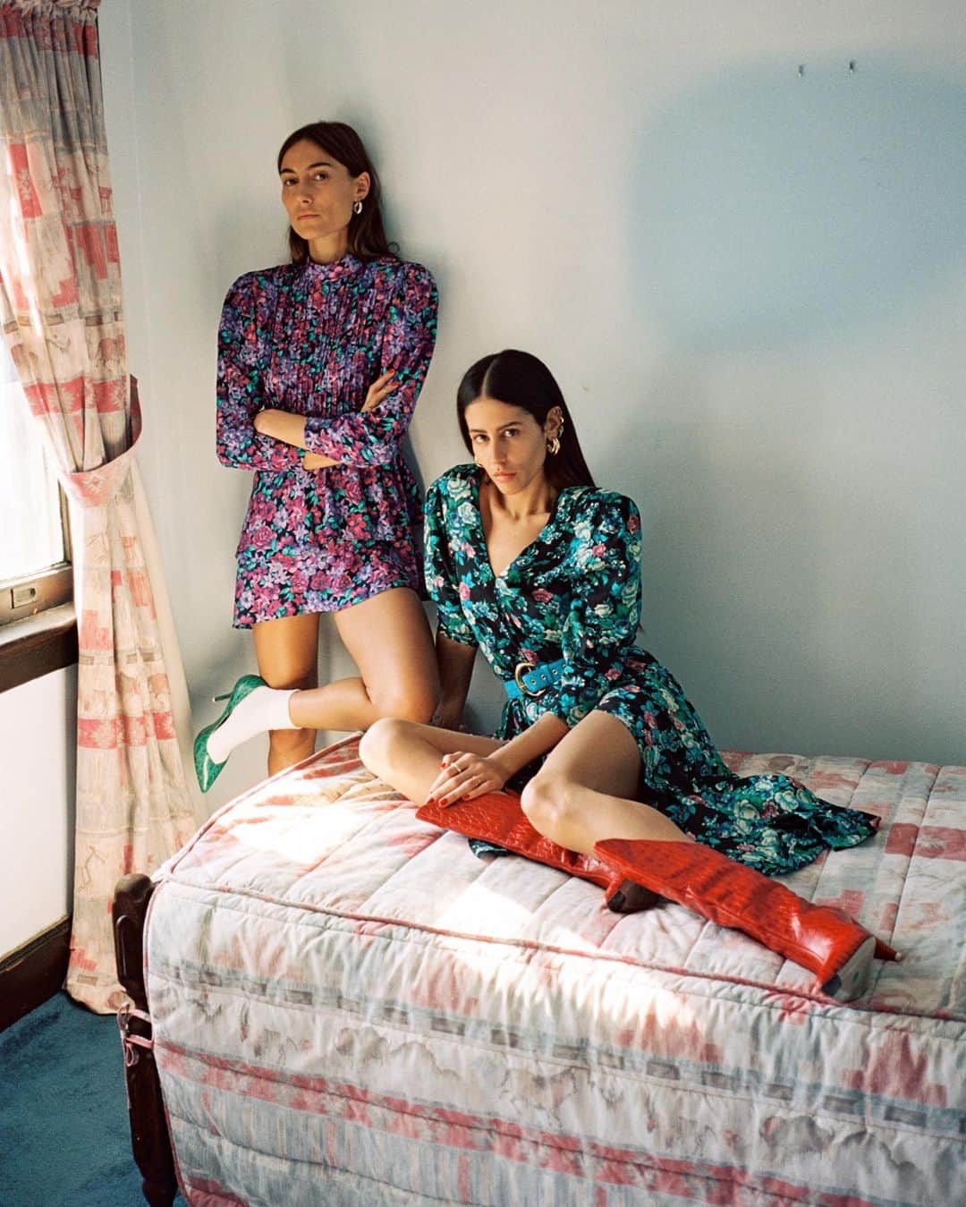 barneysnyofficialさんのインスタグラム写真 - (barneysnyofficialInstagram)「@giorgiatordini and @gildaambrosio  model their new sustainable, vintage collection with @shopredone. Shop the 70's LA inspired line online and in-store.  Photographed by: @blackpierreange」5月18日 0時44分 - barneysny