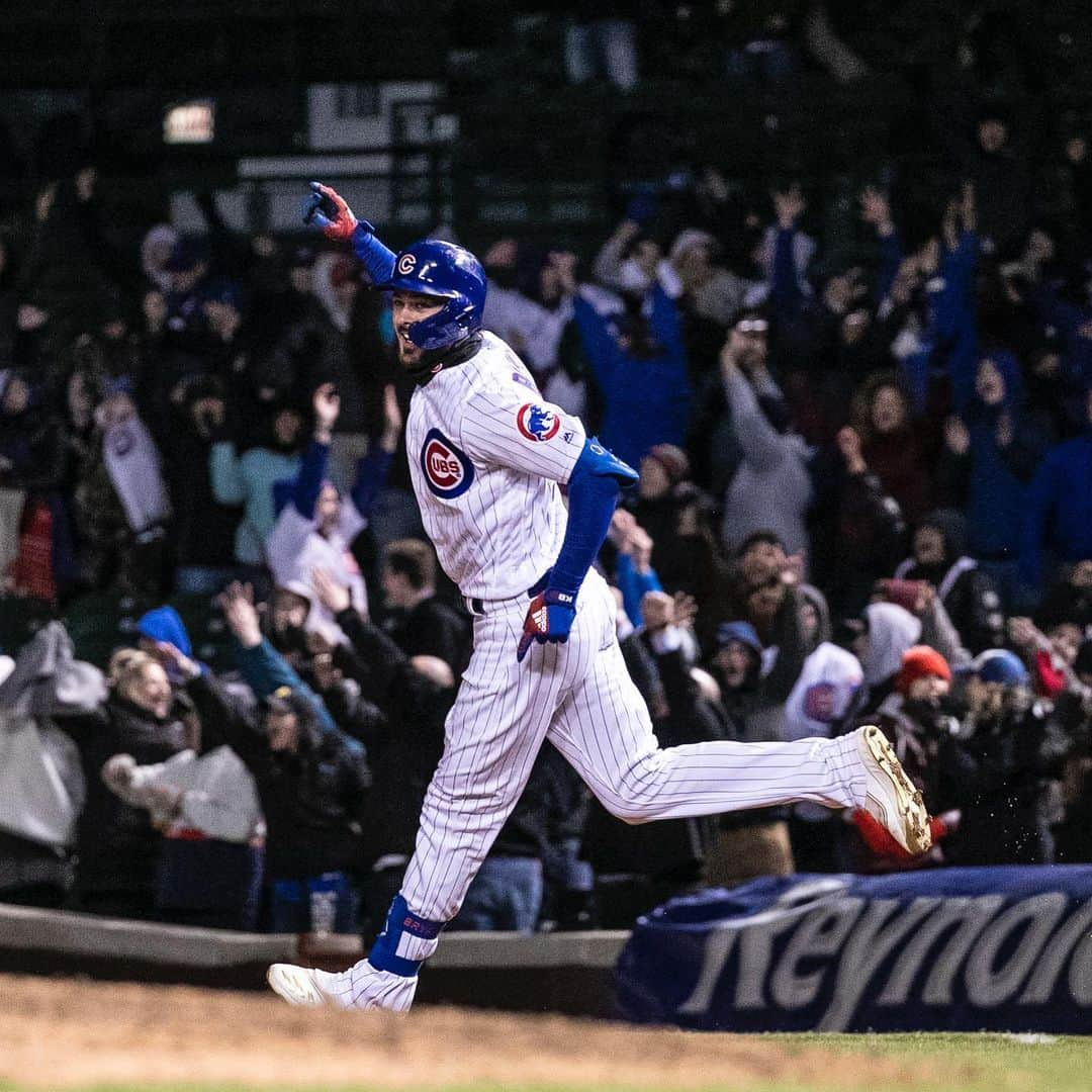 シカゴ・カブスさんのインスタグラム写真 - (シカゴ・カブスInstagram)「Kris Bryant has reached base safely in 25 straight games, the longest active streak in @mlb and the longest of his career! #EverybodyIn」5月18日 0時46分 - cubs