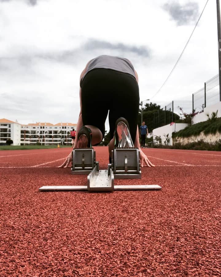 マチルドU・クラマーのインスタグラム：「Back to work before my outdoor season starts 💯 . . . . #100m #workhard #eyesonthegoal #outdoors #season2019 #roadtodoha #sprint #fast #runner #athlete #athletics #track #tracknation #trackandfield #fit #home #training」