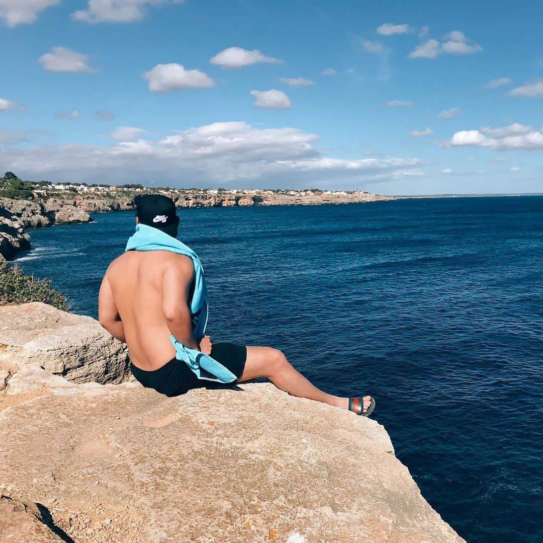 カン・シンヒョさんのインスタグラム写真 - (カン・シンヒョInstagram)「🧜🏼‍♂️🧜🏼‍♂️🧜🏼‍♂️」5月18日 1時18分 - actor_shinhyo