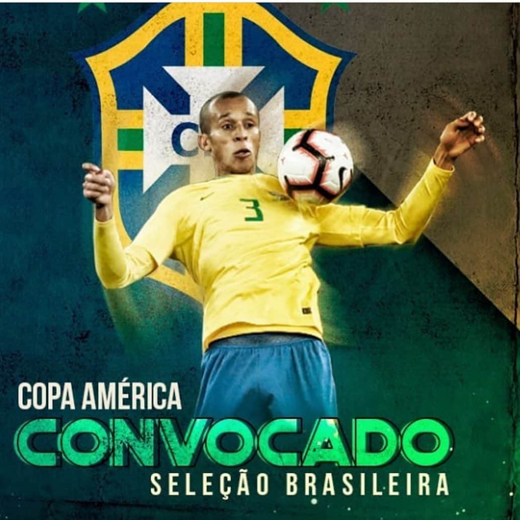ミランダのインスタグラム：「Muito feliz em representar meu país 🇧🇷」