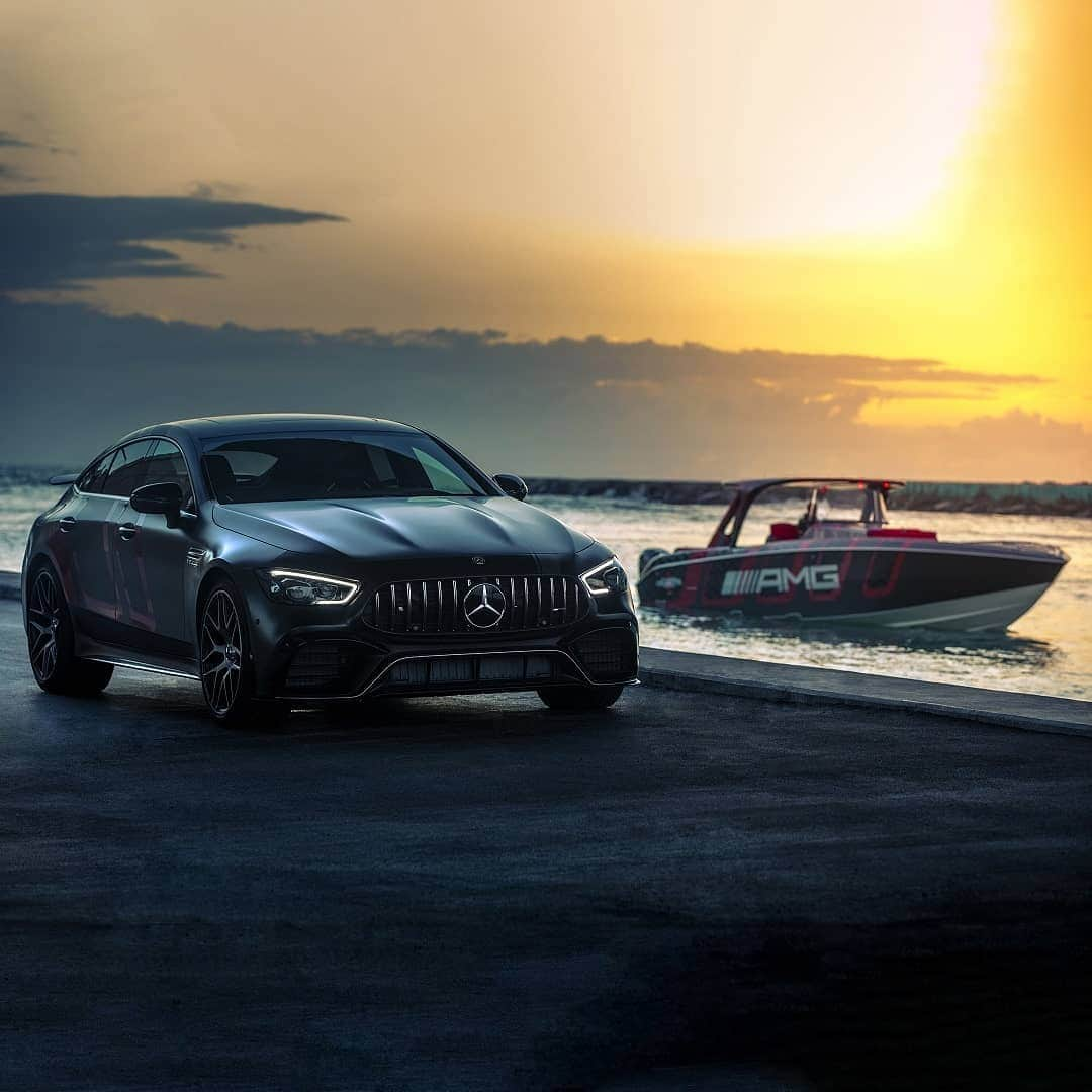 Mercedes AMGさんのインスタグラム写真 - (Mercedes AMGInstagram)「[Mercedes-AMG GT 63 S 4MATIC+ 4-Door Coupé | Fuel consumption combined: 11.3 l/100km | CO2 emissions combined: 257 g/km]  Have a look at how our photographers displayed the peak performance of the 41’ AMG Carbon Edition and the Mercedes-AMG GT 63 S 4-door Coupé in their very own way. @cigaretteracingteam and Mercedes-AMG are proud to present the winner of the seventh and last #BUILTTOEXCEED challenge of 2019: @ryan.koopmans . Thanks for all your votes! Who would you like us to challenge next time? Leave it in the comments and see you next time!  #BUILTTOEXCEED #MercedesAMG #AMG #GT63 #DrivingPerformance #Power #Passion #Mercedes#AMG🔥 #CigaretteRacingTeam #CigaretteRacing #CigaretteBoat #performanceboat #Luxury #CarsofInstagram #InstaCar #Lifestyle」5月18日 1時46分 - mercedesamg