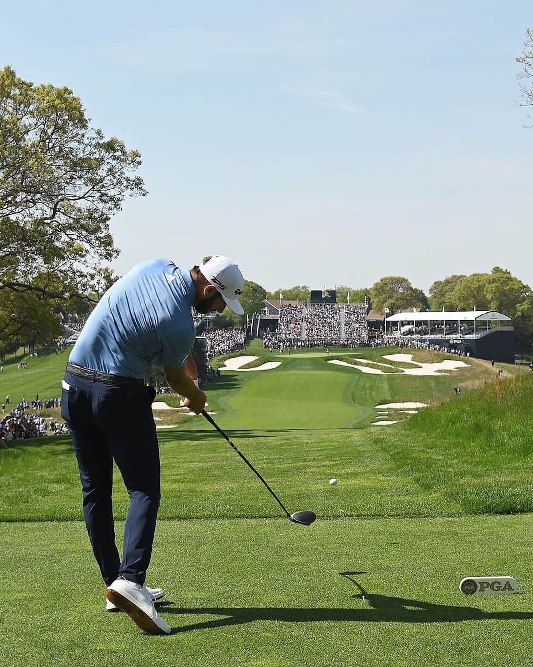 テーラーメイド ゴルフさんのインスタグラム写真 - (テーラーメイド ゴルフInstagram)「Blastoff at Bethpage.  DJ (-4) shoots a second-round 67 and is in a tie for 3rd at the #PGAChamp. He leads the field in driving distance (326.4 yd avg.). #M6driver #InjectedTwistFace #TP5x」5月18日 2時01分 - taylormadegolf