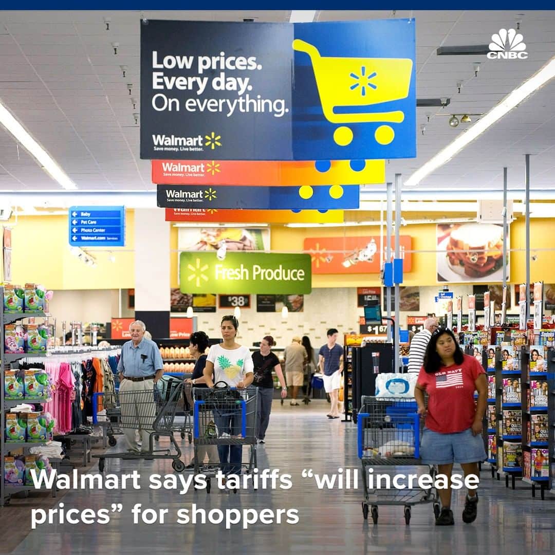 のインスタグラム：「The biggest retailer in the world just issued a warning.⠀ ⠀ Another round of tariffs could hit Walmart shoppers hard, according to CFO Brett Biggs. “We have mitigation strategies that have been in place for months. But increased tariffs will increase prices for customers,” he says.⠀ ⠀ The White House recently shared a fresh list for about $300 billion in Chinese goods that President Trump may hit with tariffs as high as 25%. That list includes everything from clothing and sneakers to sporting goods.⠀ ⠀ Walmart says it’s “monitoring” tariff discussions closely, “hopeful that an agreement can be reached.”⠀ ⠀ More details, at the link in bio.⠀ *⠀ *⠀ *⠀ *⠀ *⠀ *⠀ *⠀ #walmart #retail #store #shopping #shoppers #shop #clothes #clothing #food #groceries #tariffs #tradewar #UnitedStates #china #trump #presidenttrump #money #cnbc」