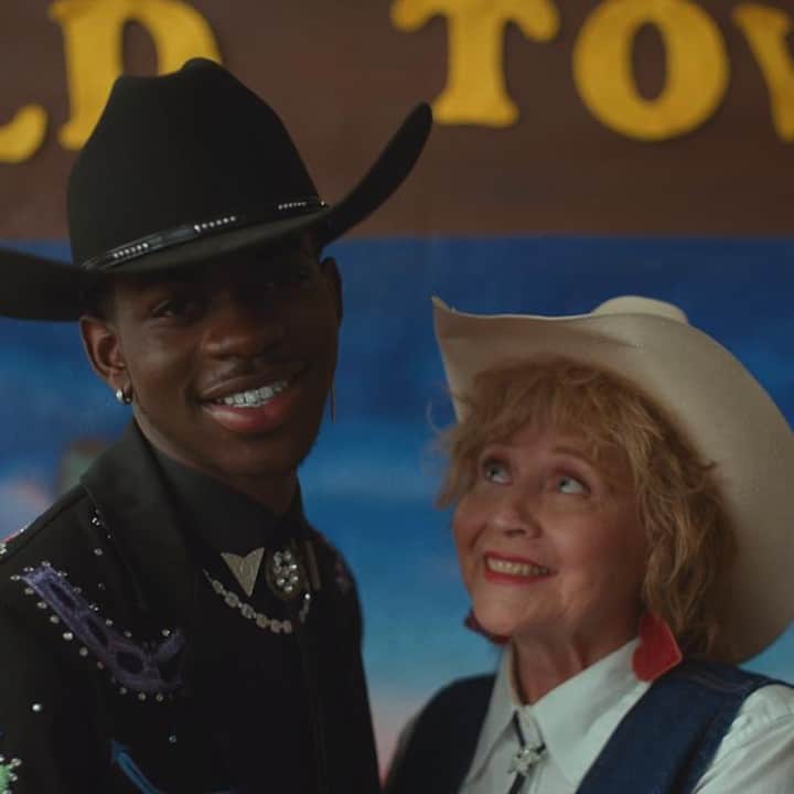 VICEさんのインスタグラム写真 - (VICEInstagram)「The 'Old Town Road' video is better than 'The Godfather.' 🤷🏽‍♀️ Link in bio to watch the video and inevitably agree. Image courtesy of YouTube.」5月18日 2時40分 - vice