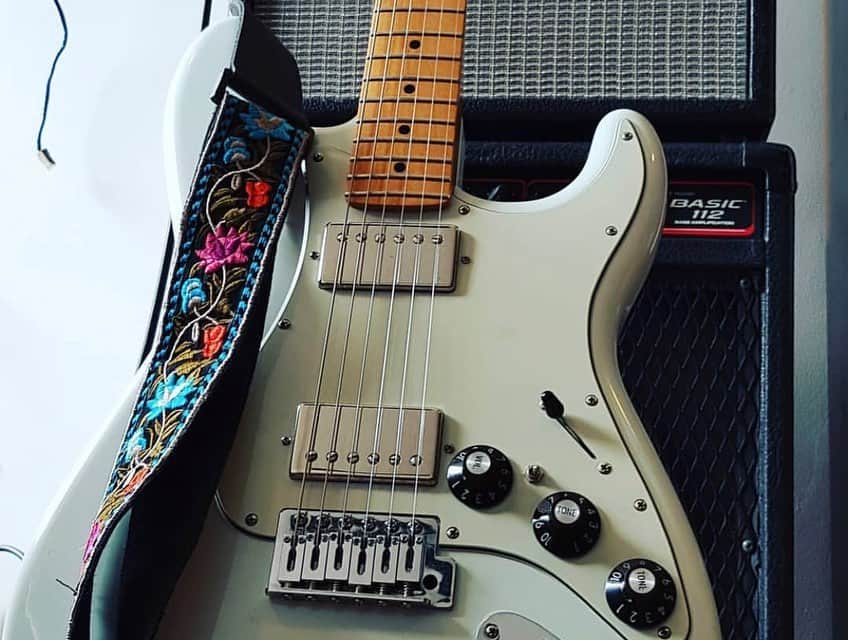 Fender Guitarさんのインスタグラム写真 - (Fender GuitarInstagram)「Have you entered the #FenderUpgradeContest yet? You don’t need to own Fender gear to enter! But, we do want to know why you deserve a $1,200 upgrade to new gear, including Player Series guitars and basses. Check out a few great photos from Dave M., Jose L., Cláudio R., Cyril P., and David C.  More info and contest rules at link in bio!」5月18日 2時54分 - fender