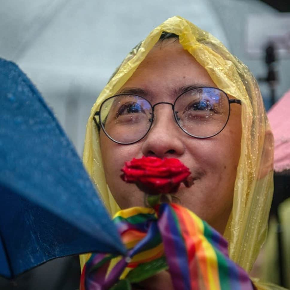 Eileen Kellyさんのインスタグラム写真 - (Eileen KellyInstagram)「🌈BREAKING: In some much needed good news, Taiwan has become the first Asian country to legalize same sex marriage.  Now, some queer joy for your feed ❤️💚💜💛」5月18日 3時11分 - killerandasweetthang