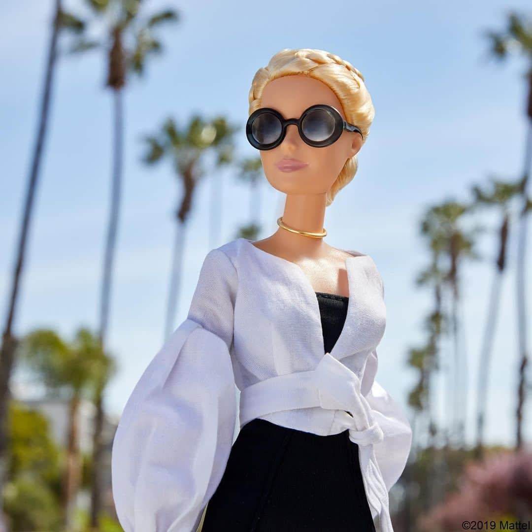 バービーさんのインスタグラム写真 - (バービーInstagram)「This morning I woke up ready to crush it! How about you? 🌴 #barbie #barbiestyle」5月18日 4時02分 - barbiestyle